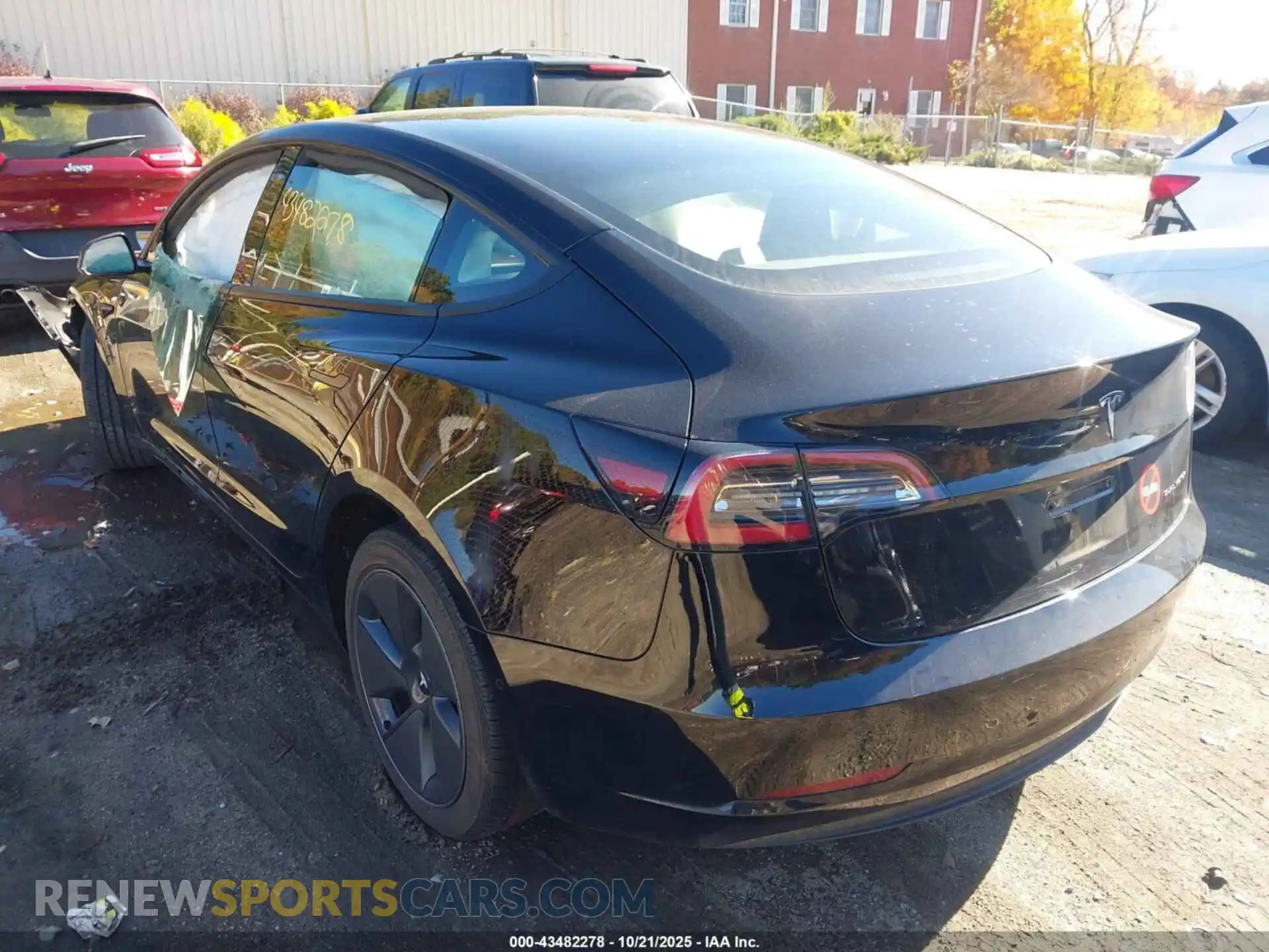 3 Photograph of a damaged car 5YJ3E1EB6NF340955 TESLA MODEL 3 2022