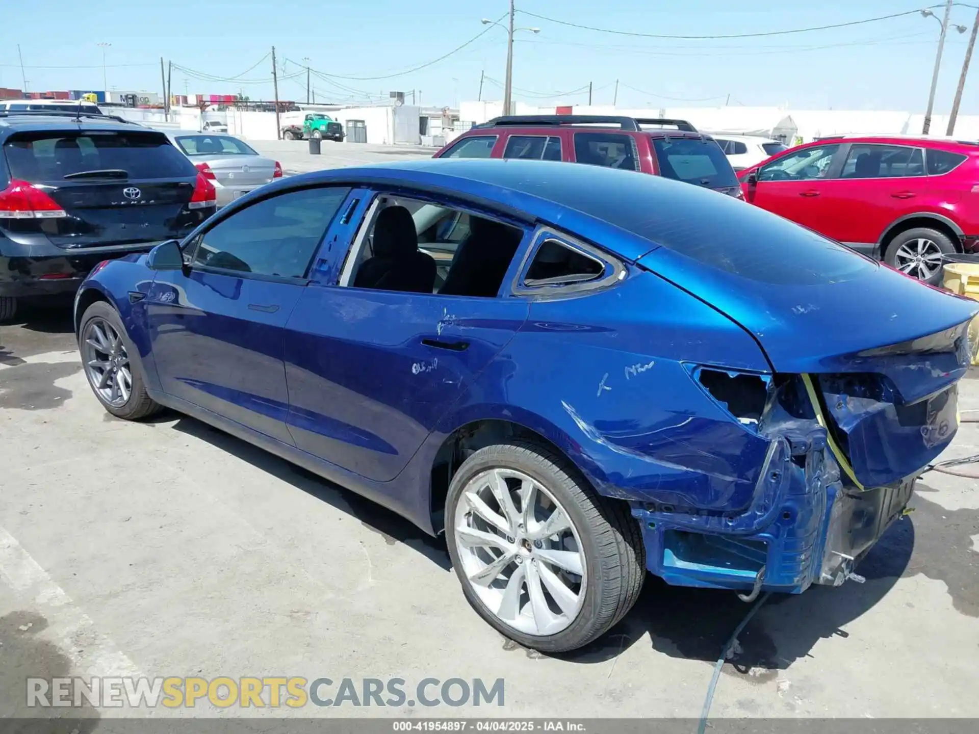 3 Photograph of a damaged car 5YJ3E1EB6NF351017 TESLA MODEL 3 2022