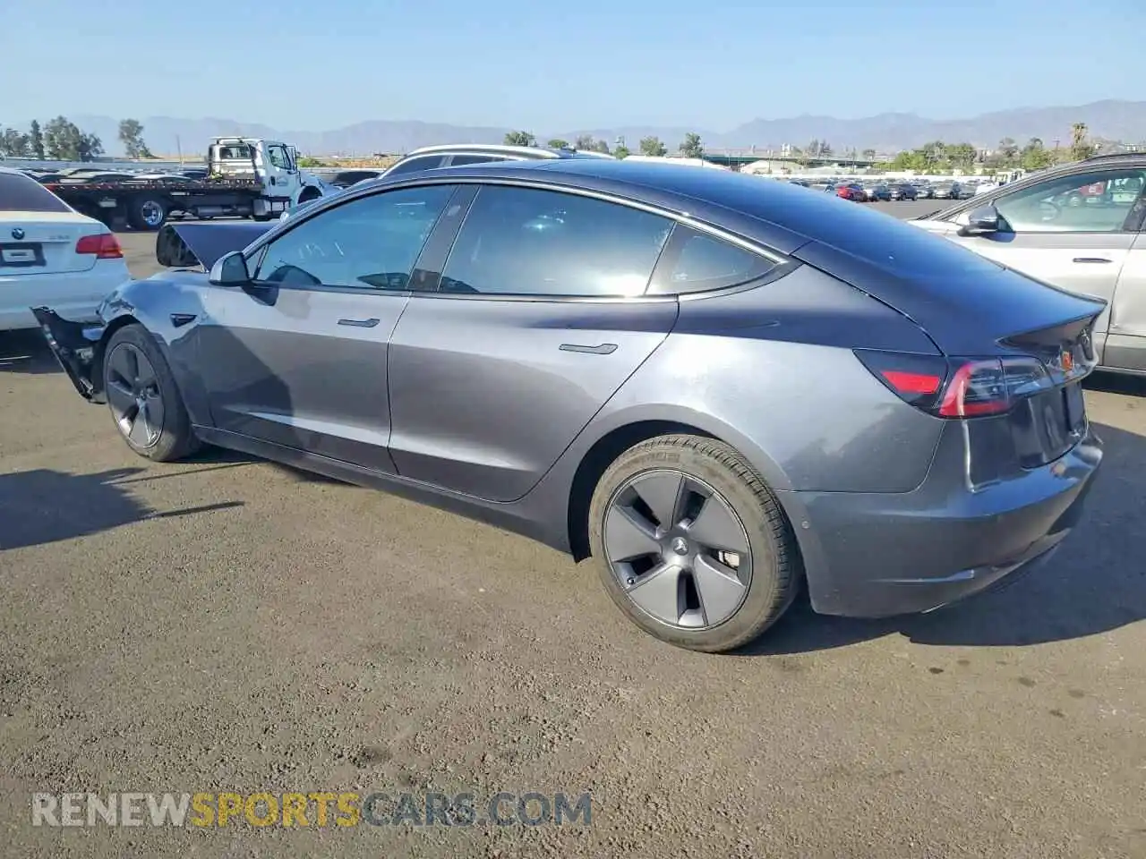 2 Фотография поврежденного автомобиля 5YJ3E1EB6NF357335 TESLA MODEL 3 2022