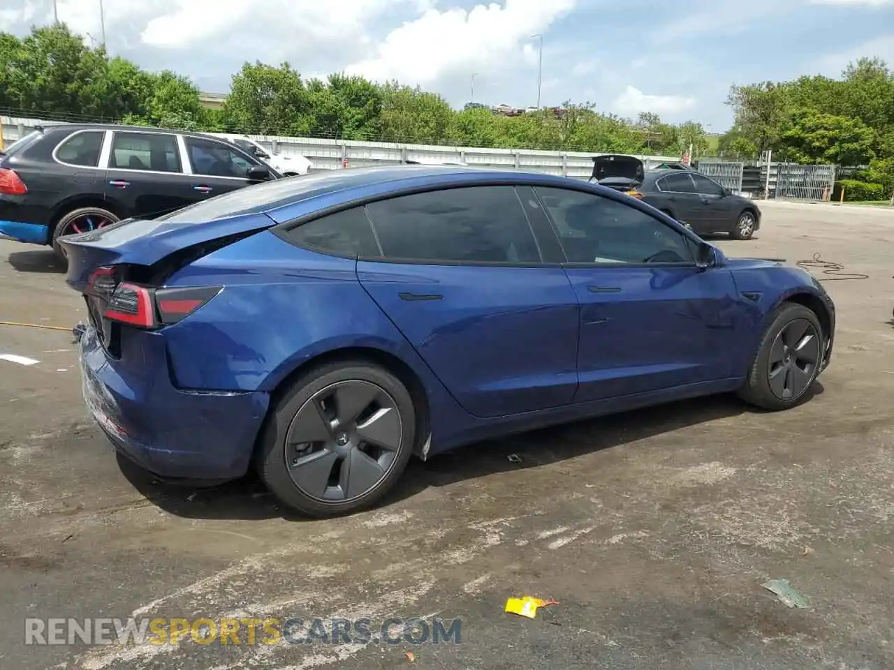 3 Photograph of a damaged car 5YJ3E1EB7NF101835 TESLA MODEL 3 2022