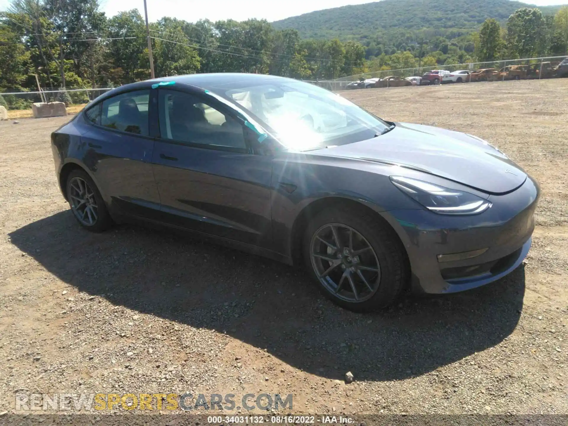 1 Фотография поврежденного автомобиля 5YJ3E1EB7NF117159 TESLA MODEL 3 2022