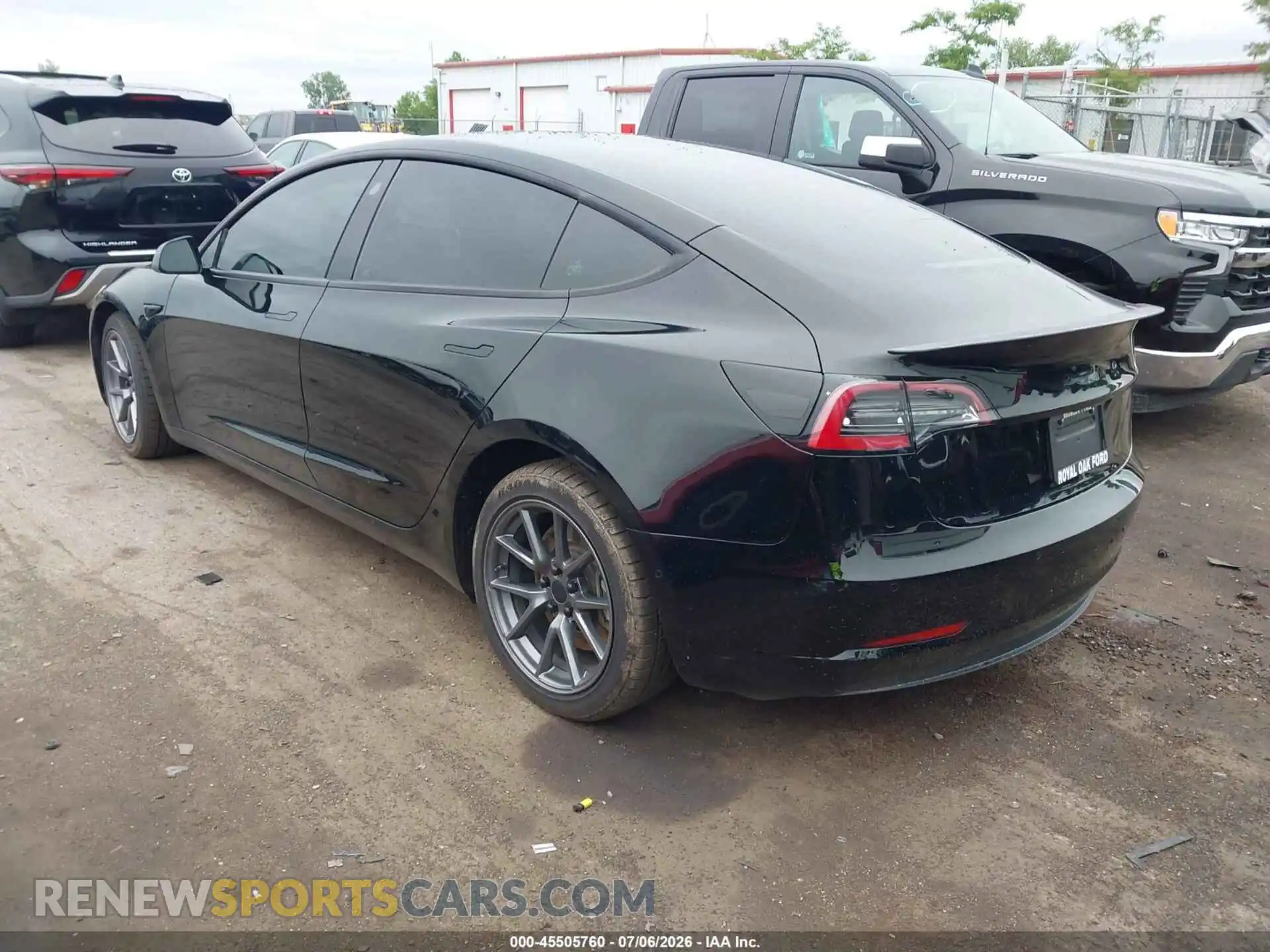 3 Photograph of a damaged car 5YJ3E1EB7NF158519 TESLA MODEL 3 2022