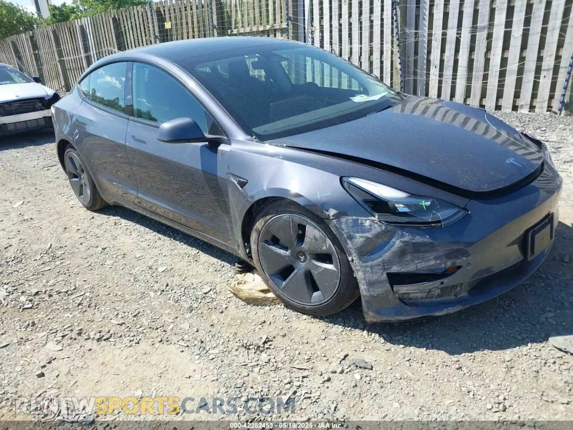 1 Фотография поврежденного автомобиля 5YJ3E1EB7NF160545 TESLA MODEL 3 2022