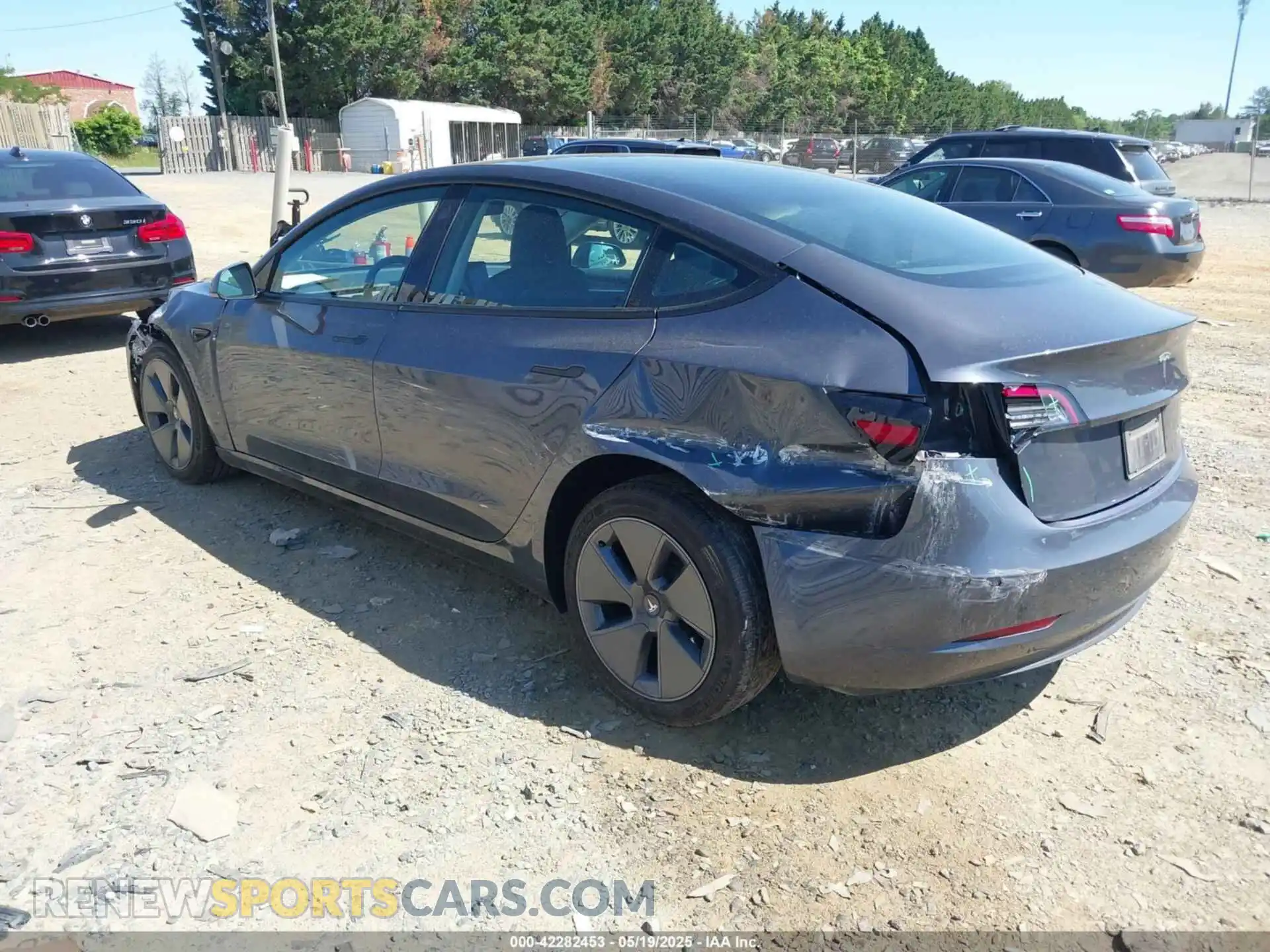 3 Фотография поврежденного автомобиля 5YJ3E1EB7NF160545 TESLA MODEL 3 2022