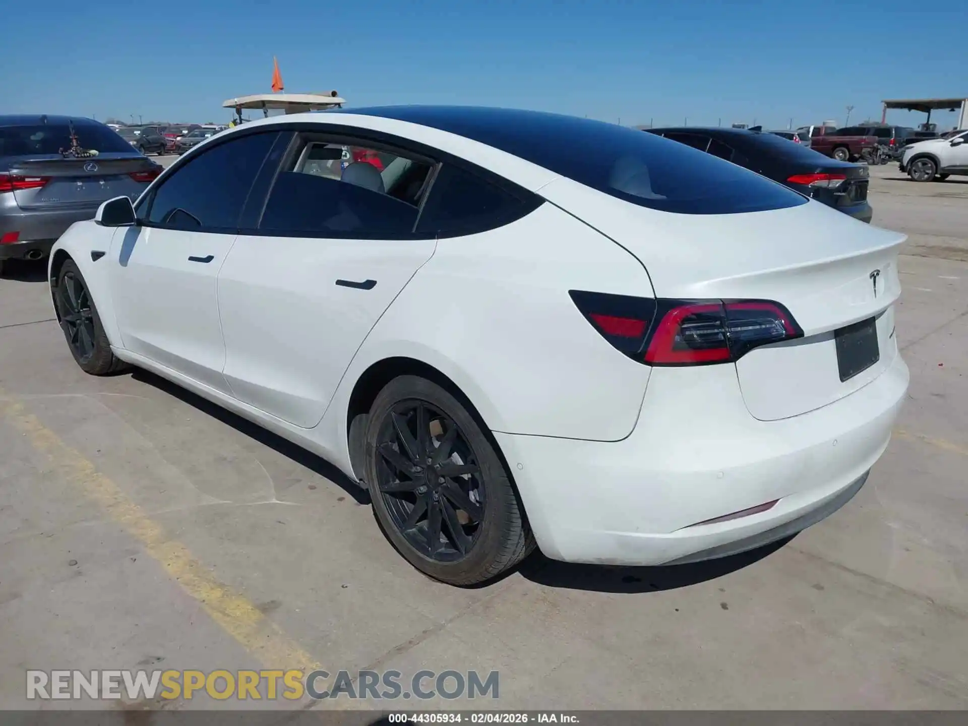 3 Photograph of a damaged car 5YJ3E1EB7NF230450 TESLA MODEL 3 2022