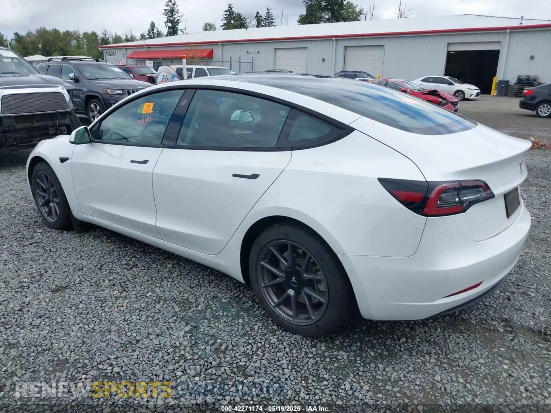 3 Photograph of a damaged car 5YJ3E1EB7NF256997 TESLA MODEL 3 2022