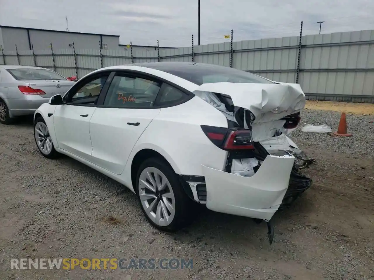 3 Photograph of a damaged car 5YJ3E1EB7NF258653 TESLA MODEL 3 2022