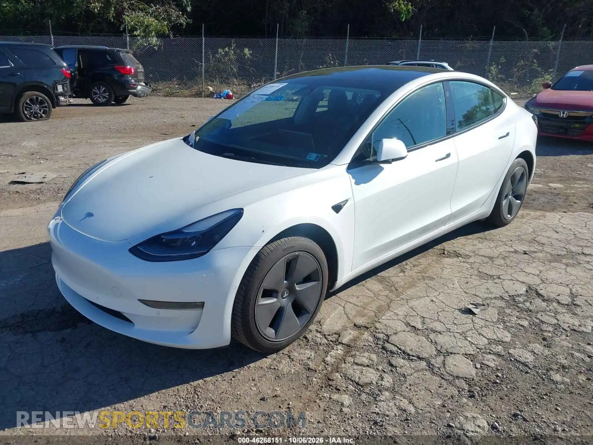 2 Photograph of a damaged car 5YJ3E1EB7NF306037 TESLA MODEL 3 2022