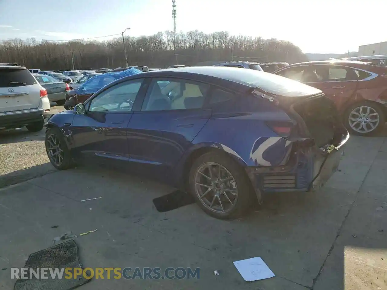 2 Photograph of a damaged car 5YJ3E1EB7NF330368 TESLA MODEL 3 2022