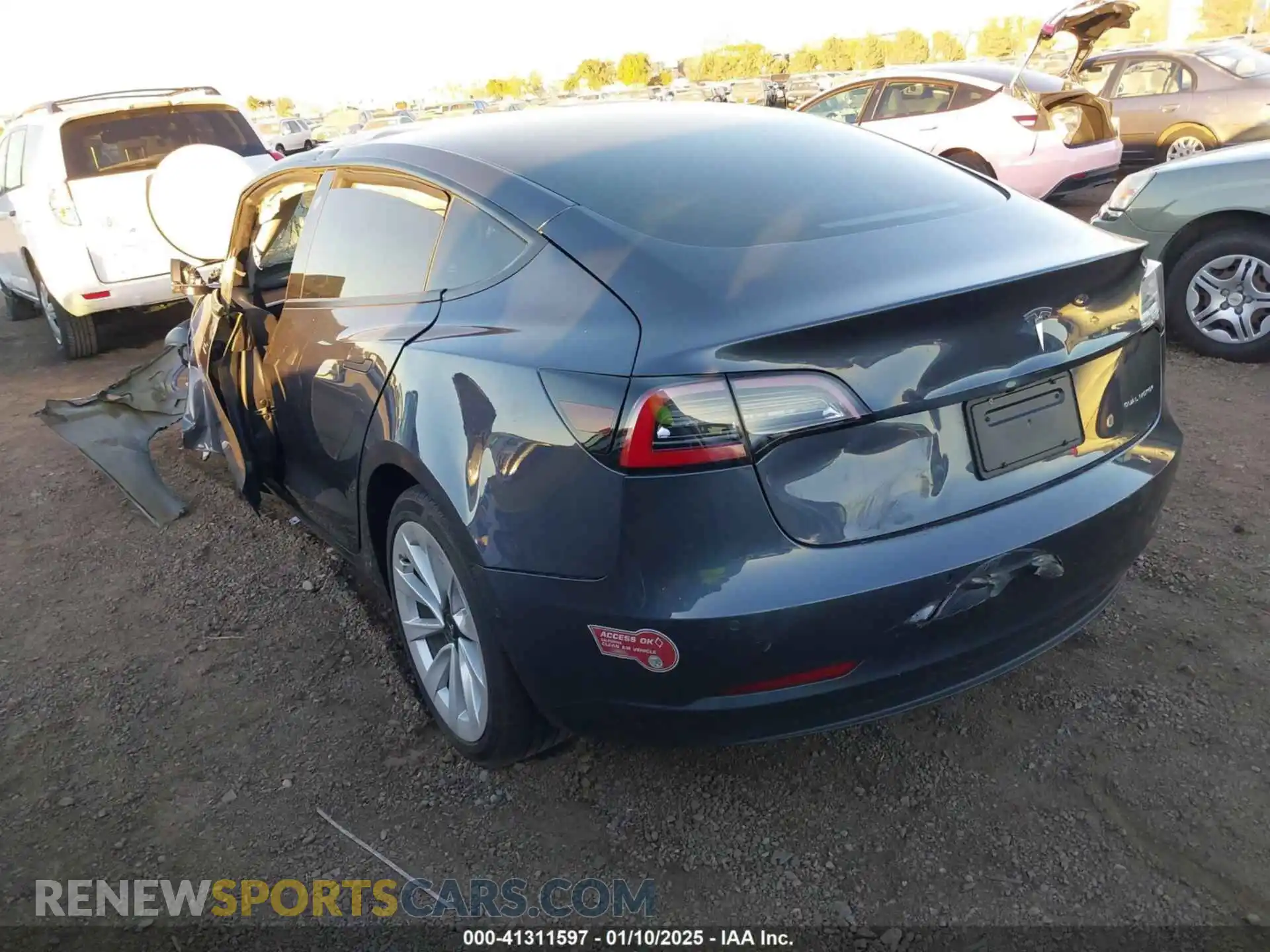 3 Photograph of a damaged car 5YJ3E1EB7NF363497 TESLA MODEL 3 2022