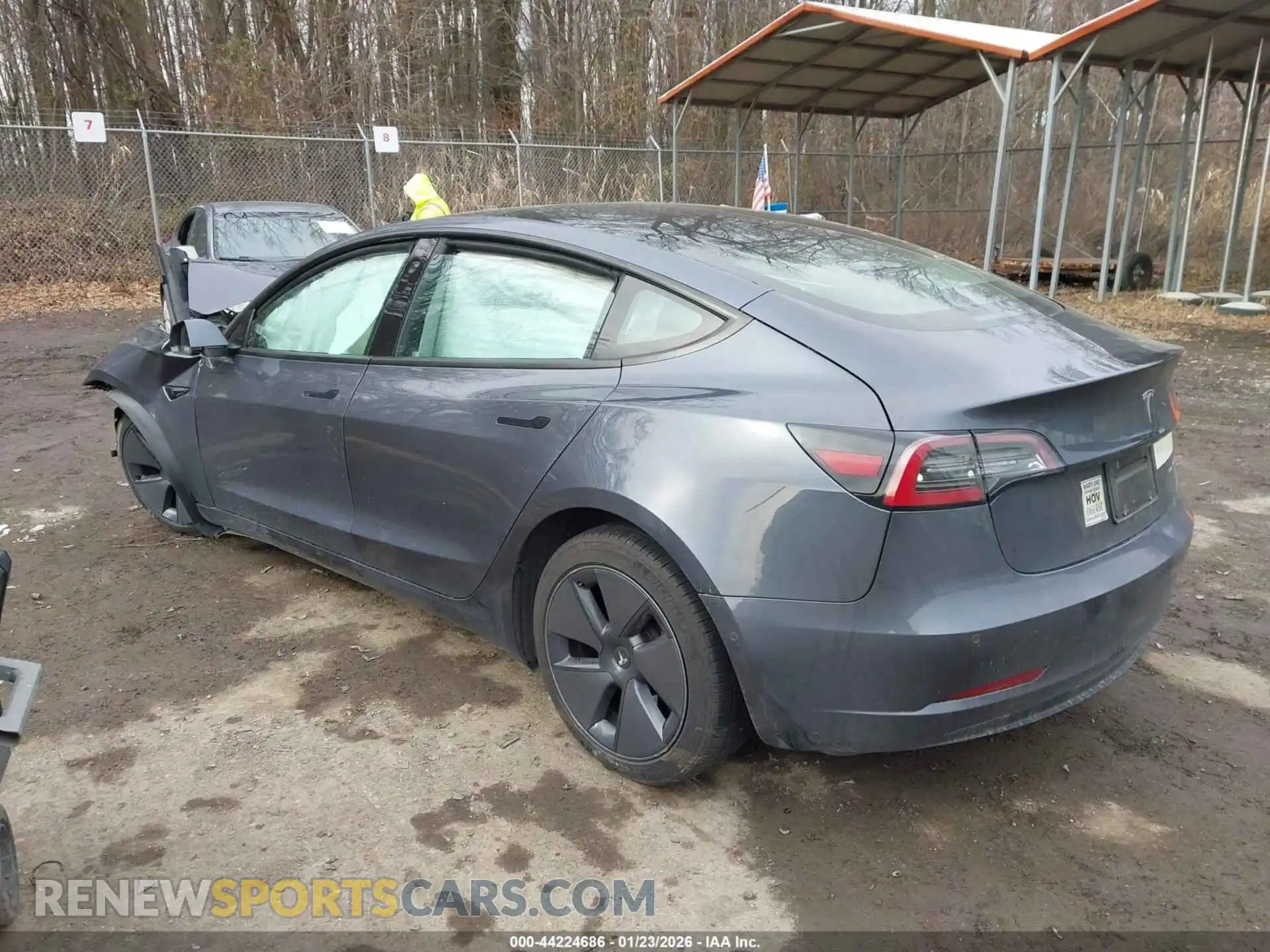 3 Photograph of a damaged car 5YJ3E1EB8NF112813 TESLA MODEL 3 2022