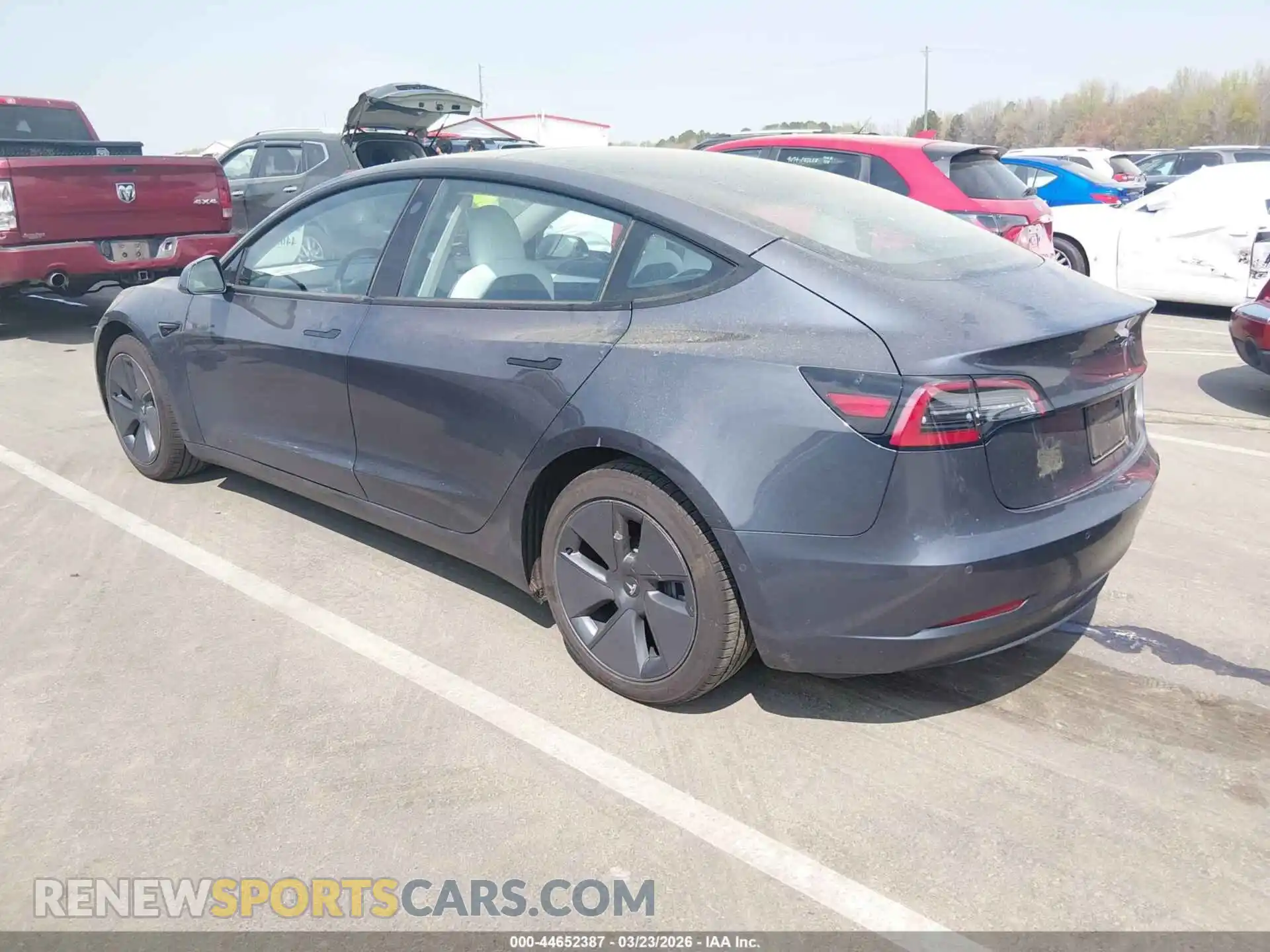 3 Photograph of a damaged car 5YJ3E1EB8NF114173 TESLA MODEL 3 2022