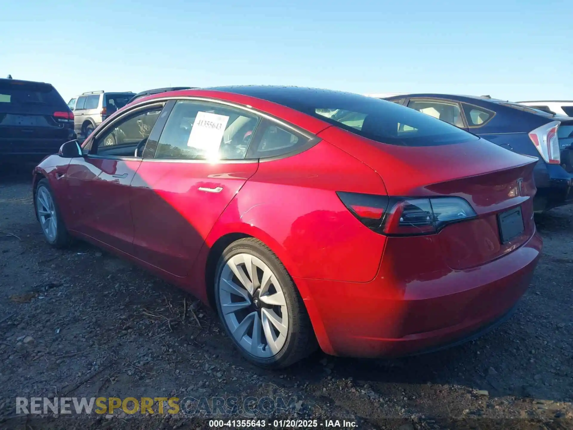 3 Photograph of a damaged car 5YJ3E1EB8NF123391 TESLA MODEL 3 2022