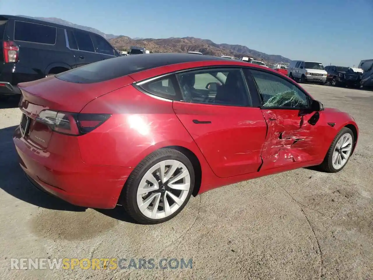 3 Photograph of a damaged car 5YJ3E1EB8NF124038 TESLA MODEL 3 2022