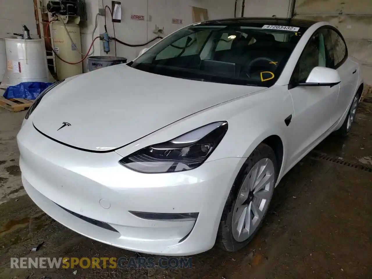 2 Photograph of a damaged car 5YJ3E1EB8NF128140 TESLA MODEL 3 2022