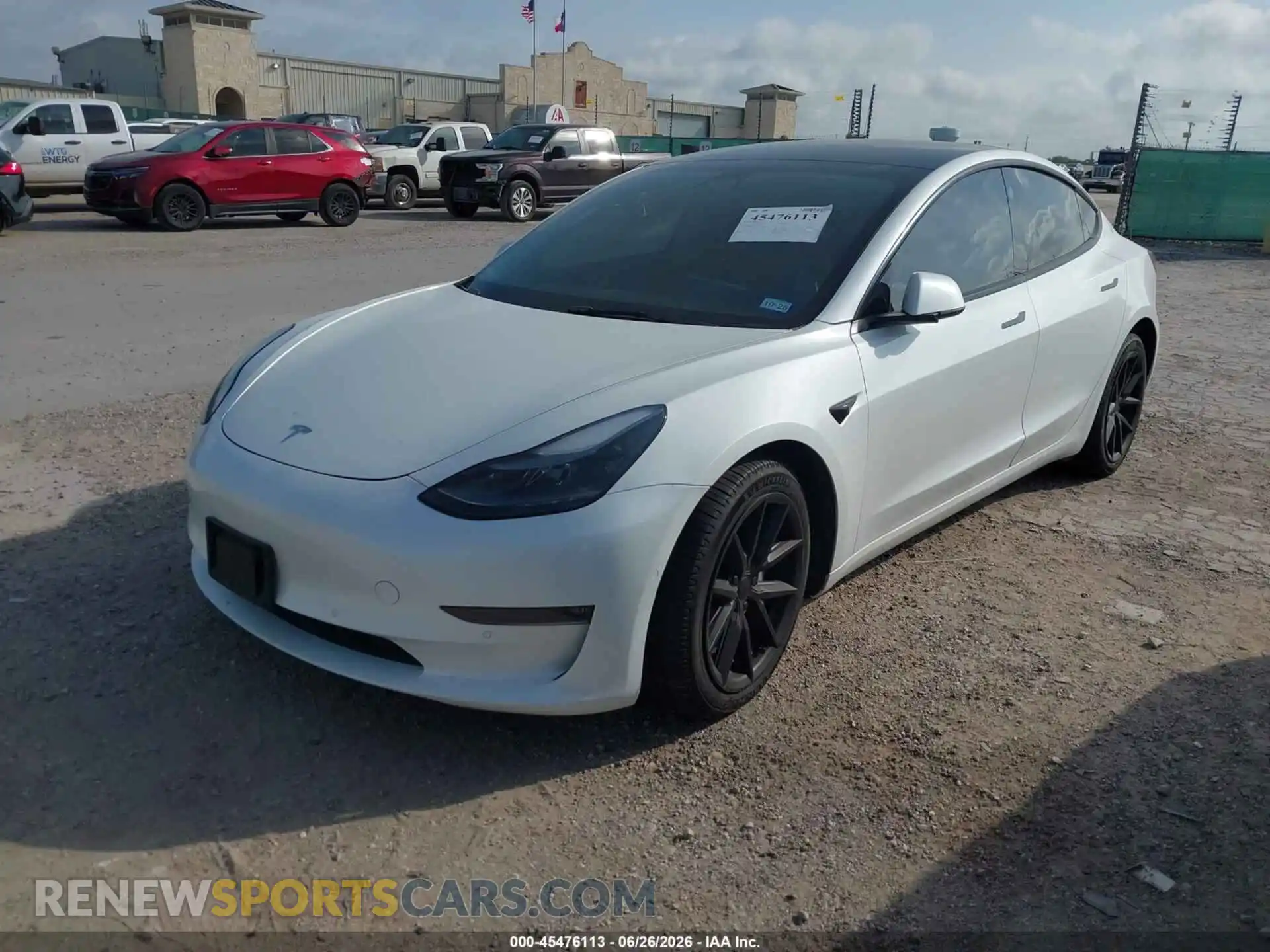 2 Фотография поврежденного автомобиля 5YJ3E1EB8NF135041 TESLA MODEL 3 2022