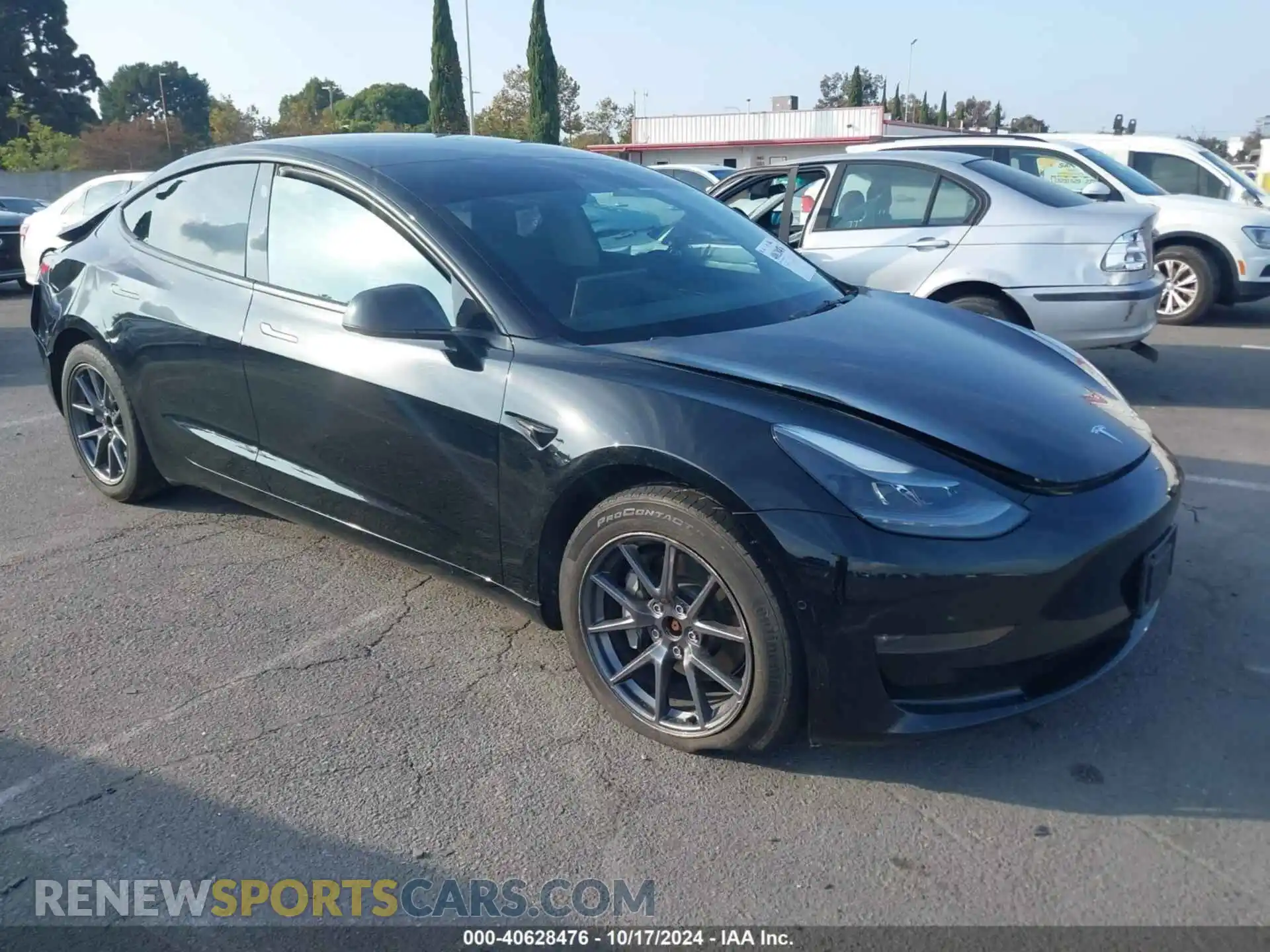 1 Photograph of a damaged car 5YJ3E1EB8NF139249 TESLA MODEL 3 2022