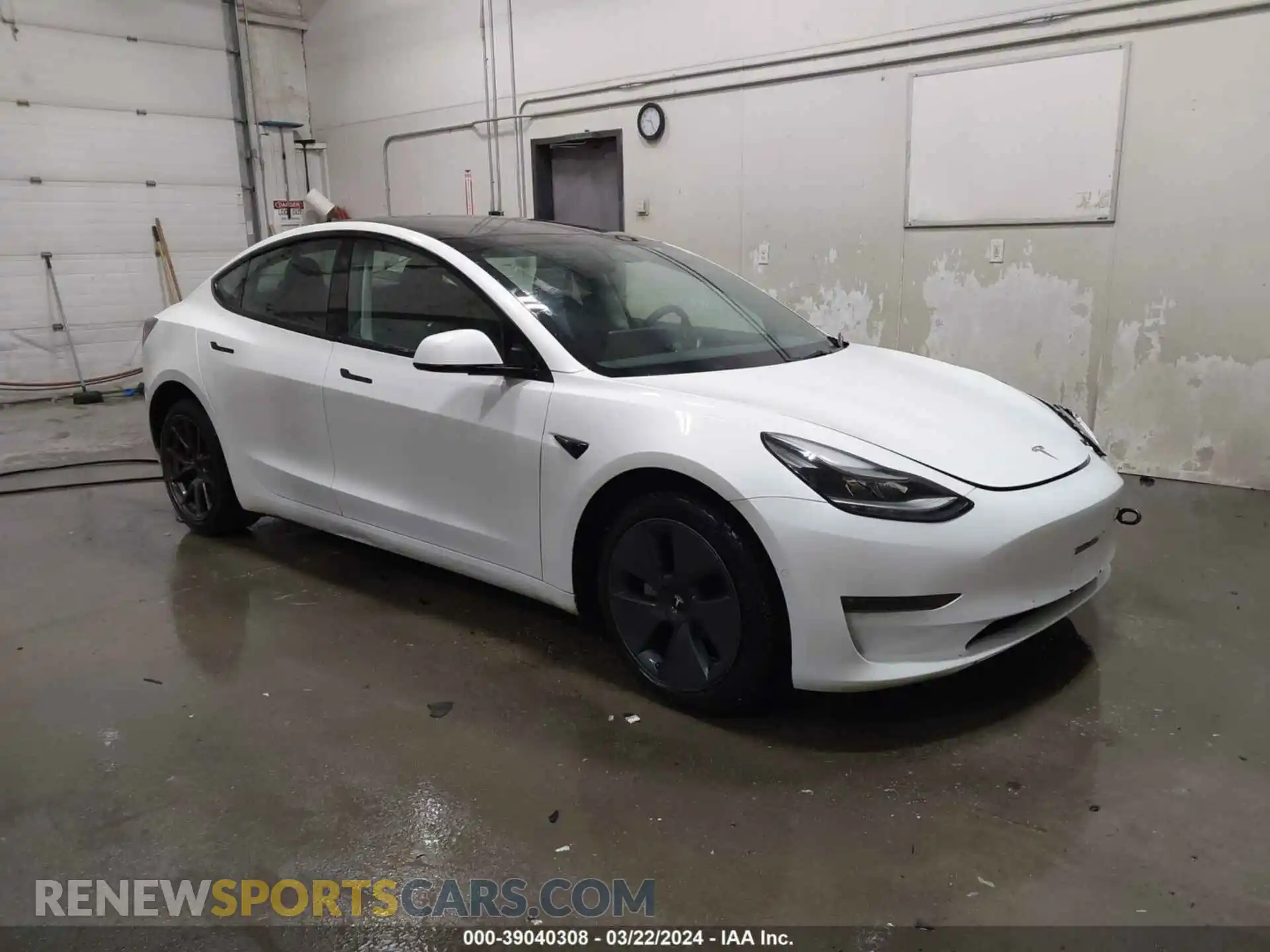 1 Photograph of a damaged car 5YJ3E1EB8NF153023 TESLA MODEL 3 2022
