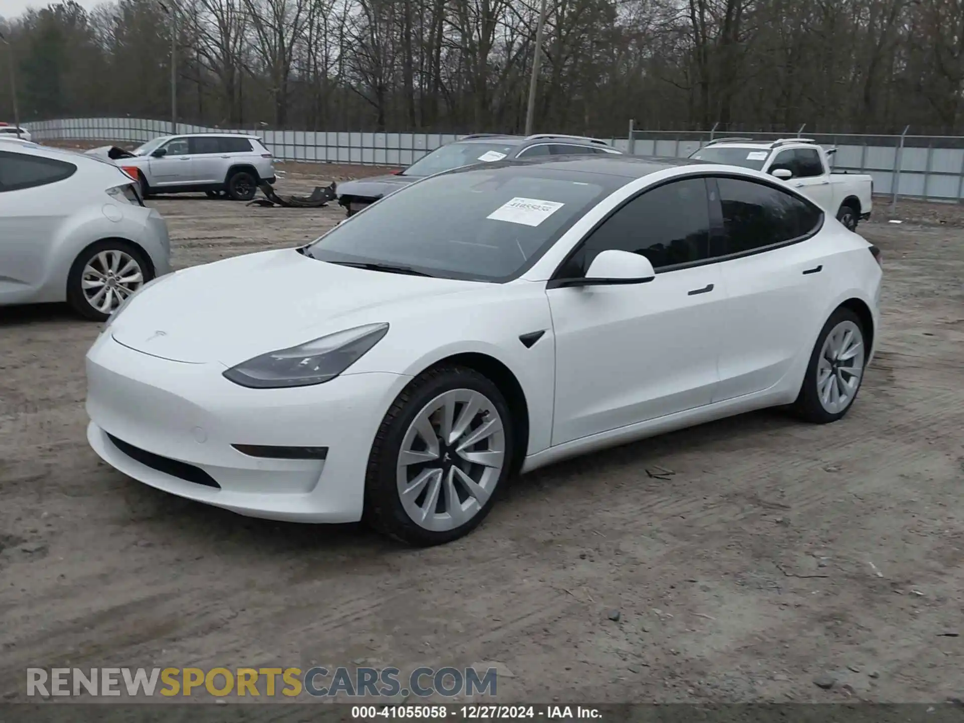 2 Photograph of a damaged car 5YJ3E1EB8NF173966 TESLA MODEL 3 2022