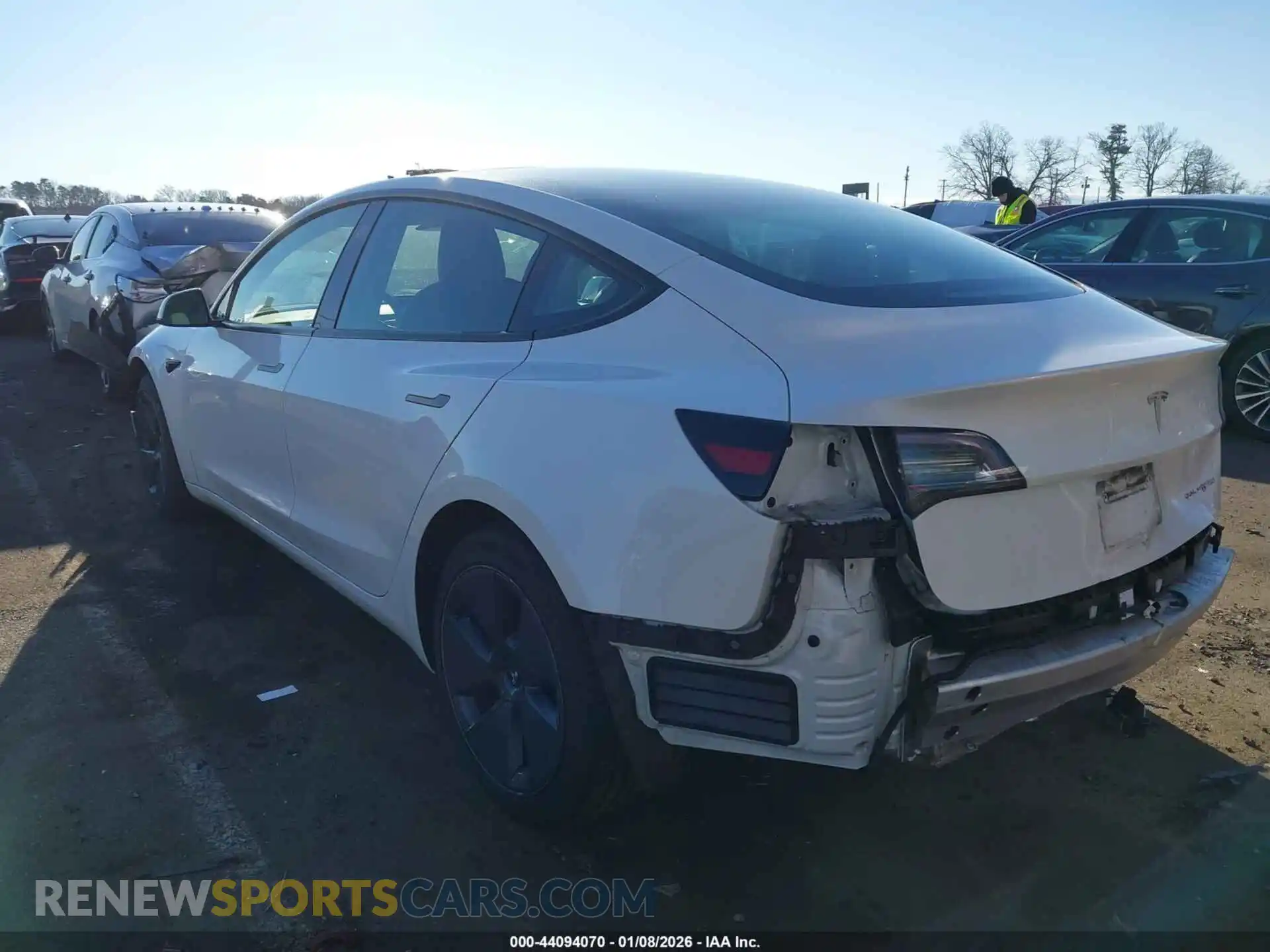 3 Photograph of a damaged car 5YJ3E1EB8NF182456 TESLA MODEL 3 2022
