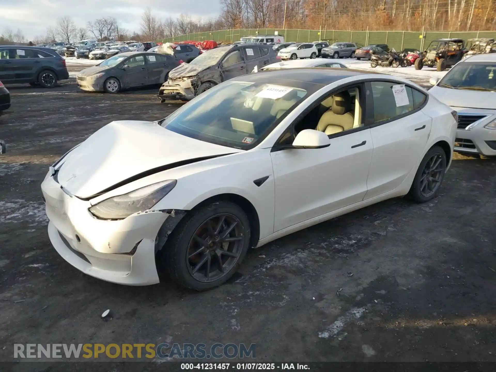 2 Photograph of a damaged car 5YJ3E1EB8NF183736 TESLA MODEL 3 2022