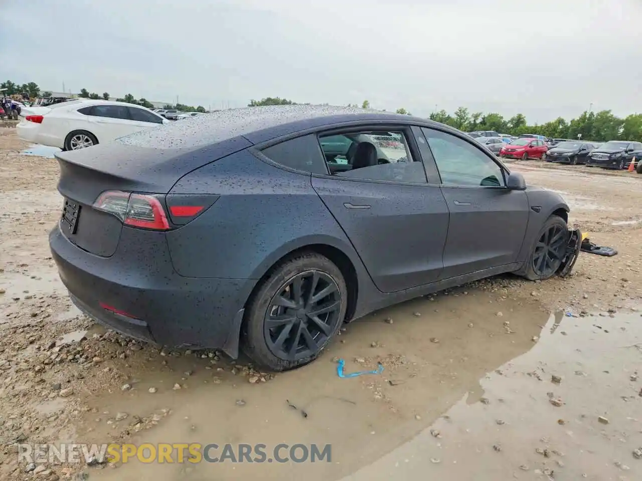 3 Photograph of a damaged car 5YJ3E1EB8NF187883 TESLA MODEL 3 2022