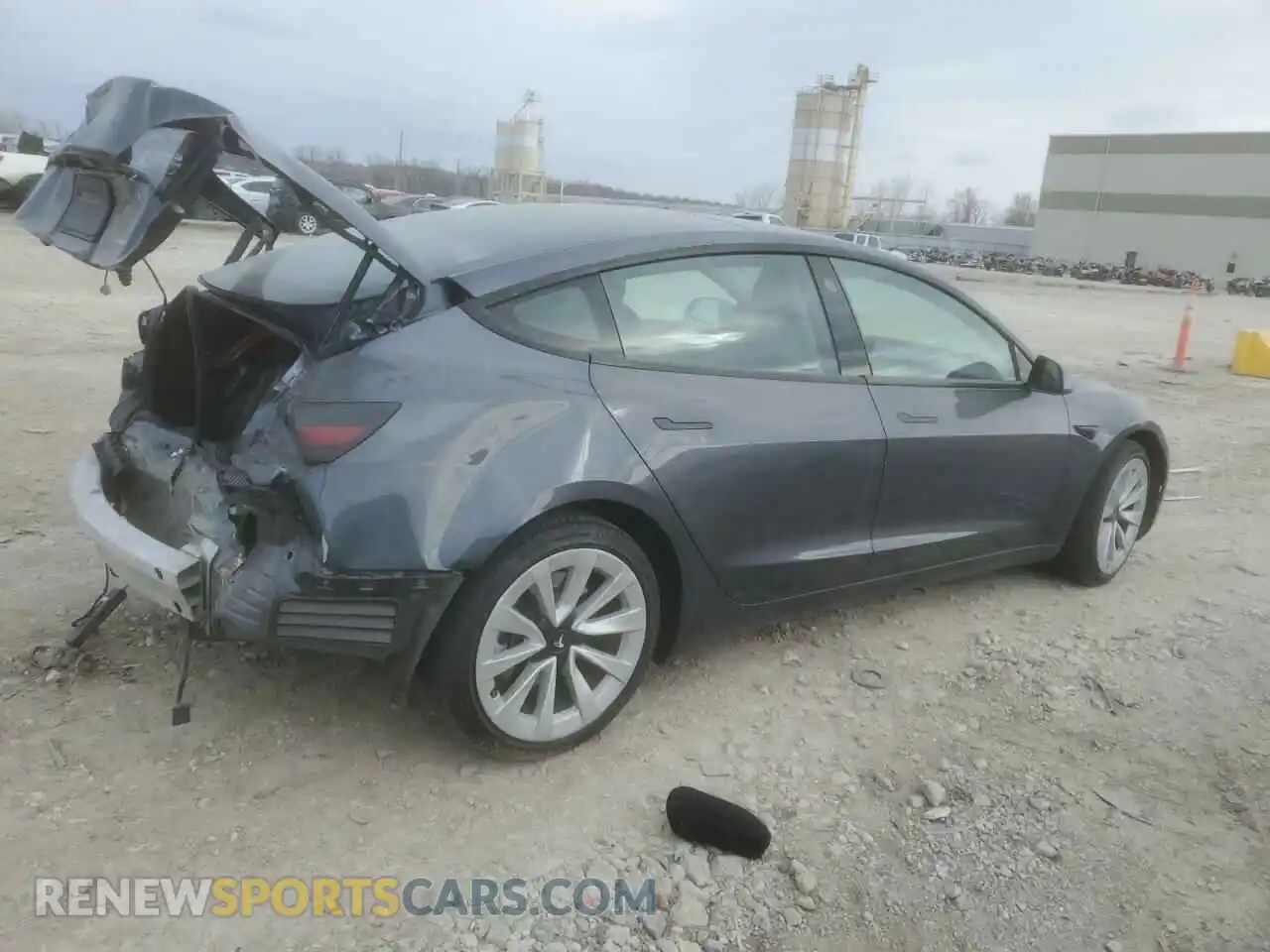 3 Photograph of a damaged car 5YJ3E1EB8NF192601 TESLA MODEL 3 2022