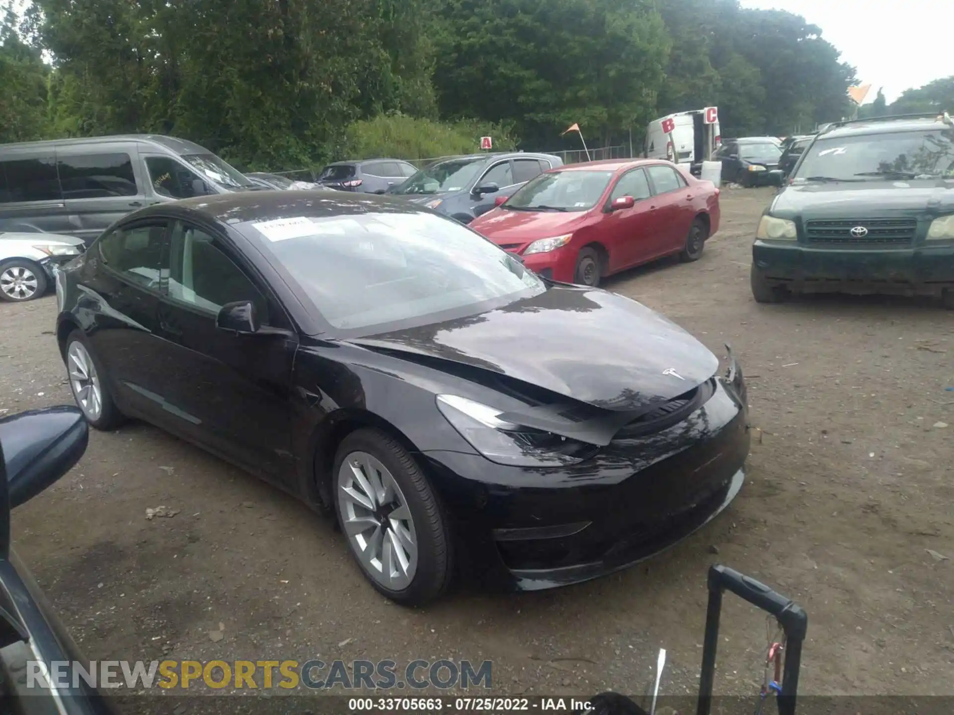 1 Photograph of a damaged car 5YJ3E1EB8NF194672 TESLA MODEL 3 2022