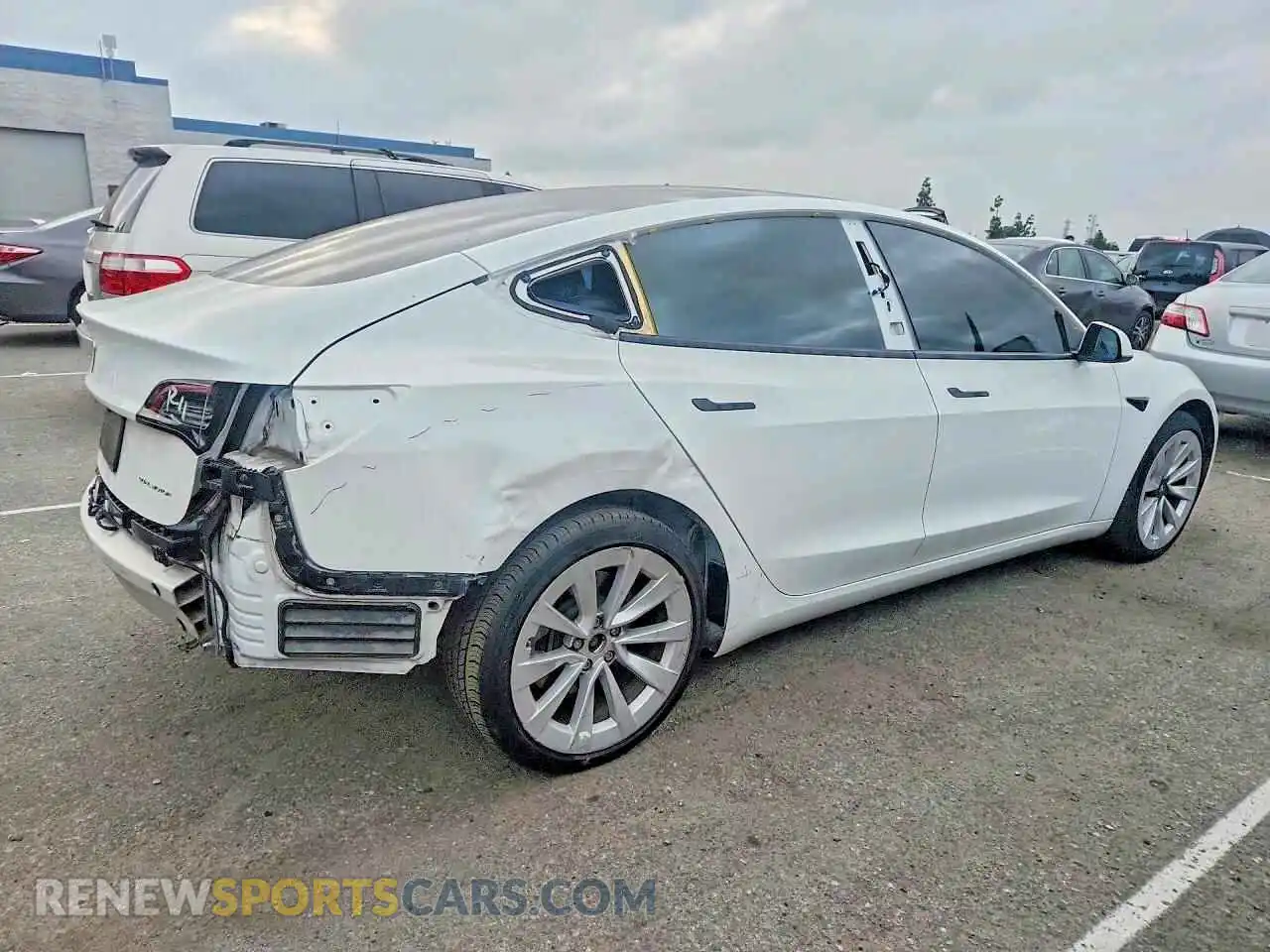 3 Фотография поврежденного автомобиля 5YJ3E1EB8NF226892 TESLA MODEL 3 2022
