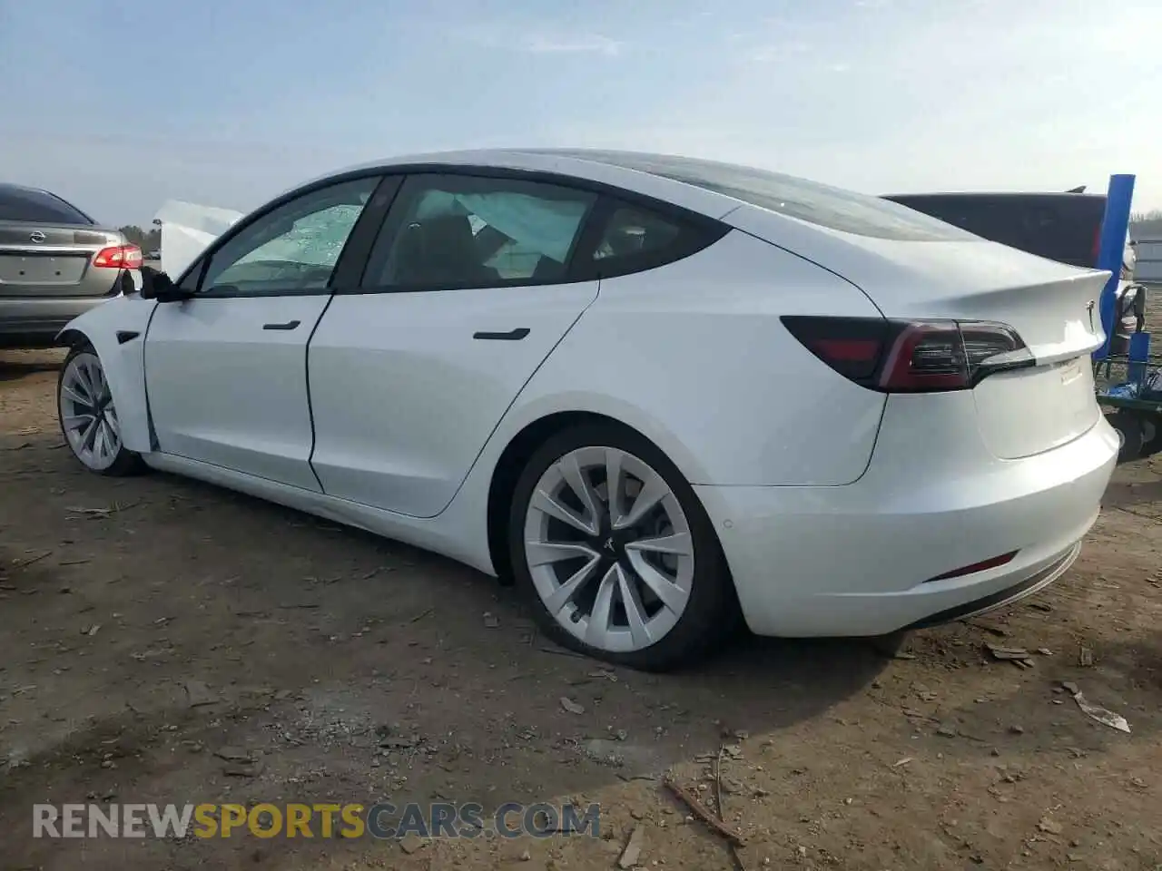 2 Photograph of a damaged car 5YJ3E1EB8NF255423 TESLA MODEL 3 2022