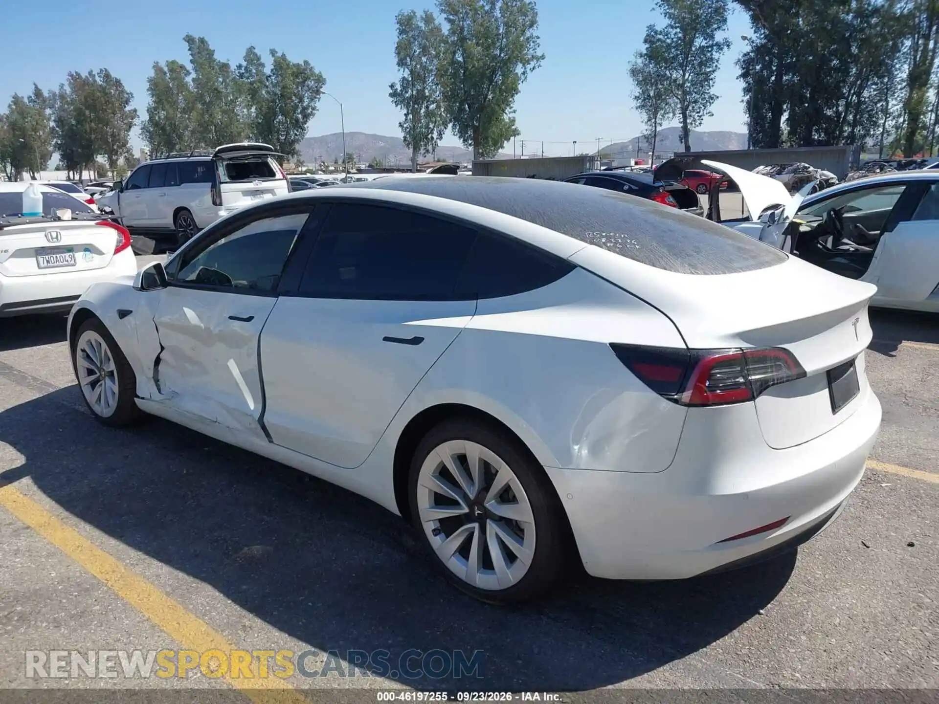 3 Photograph of a damaged car 5YJ3E1EB8NF274716 TESLA MODEL 3 2022