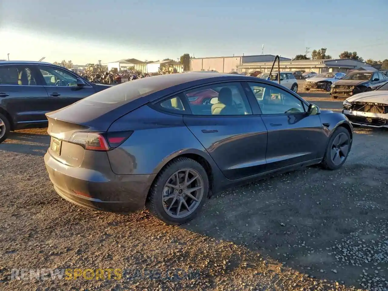 3 Photograph of a damaged car 5YJ3E1EB8NF276806 TESLA MODEL 3 2022