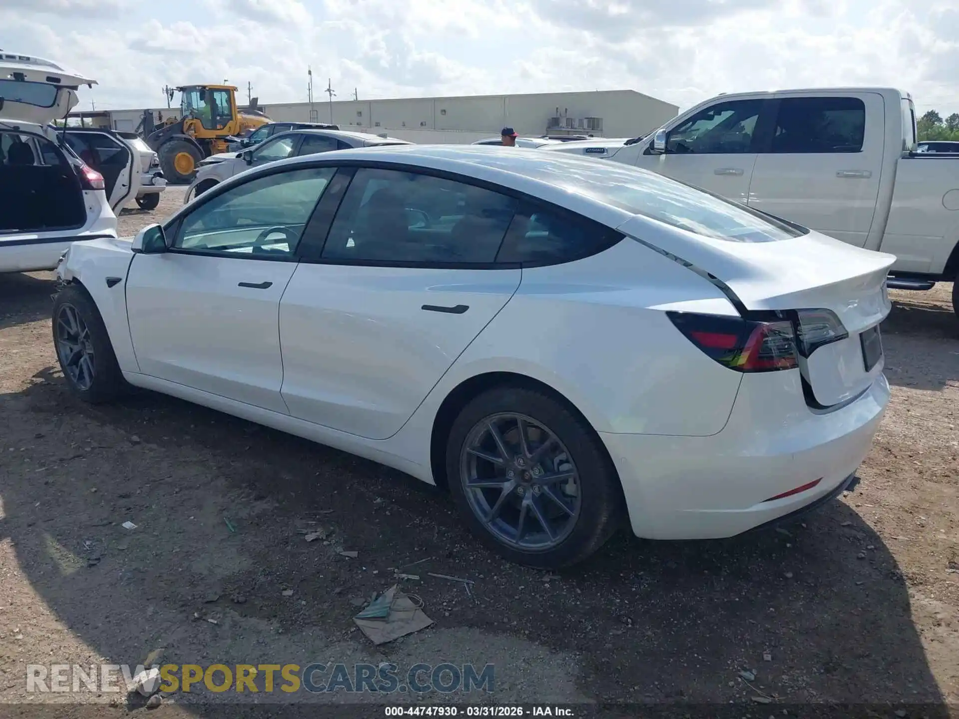 3 fotografías del automóvil dañado 5YJ3E1EB8NF276904 TESLA MODEL 3 2022