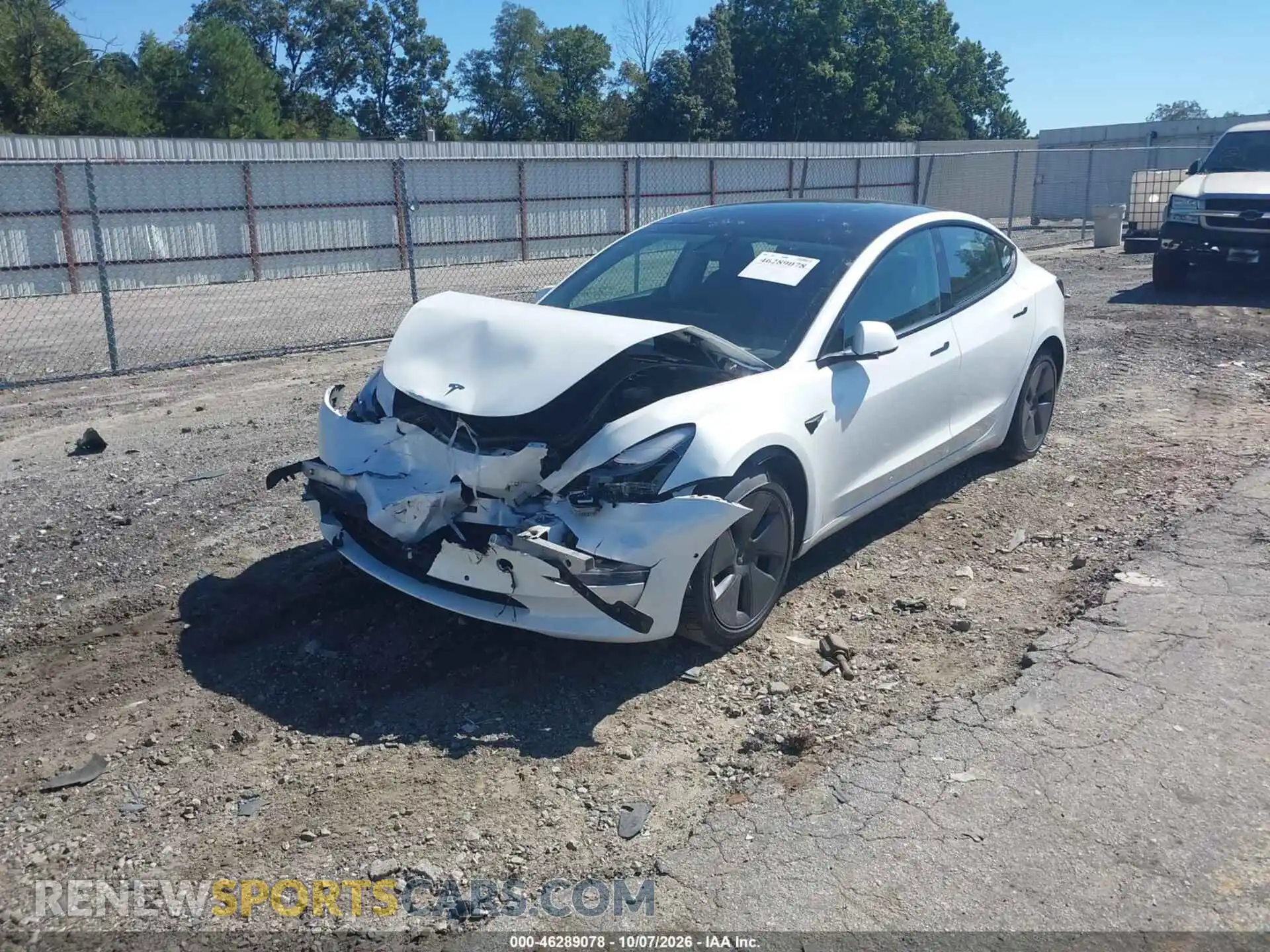 2 fotografías del automóvil dañado 5YJ3E1EB9NF104347 TESLA MODEL 3 2022