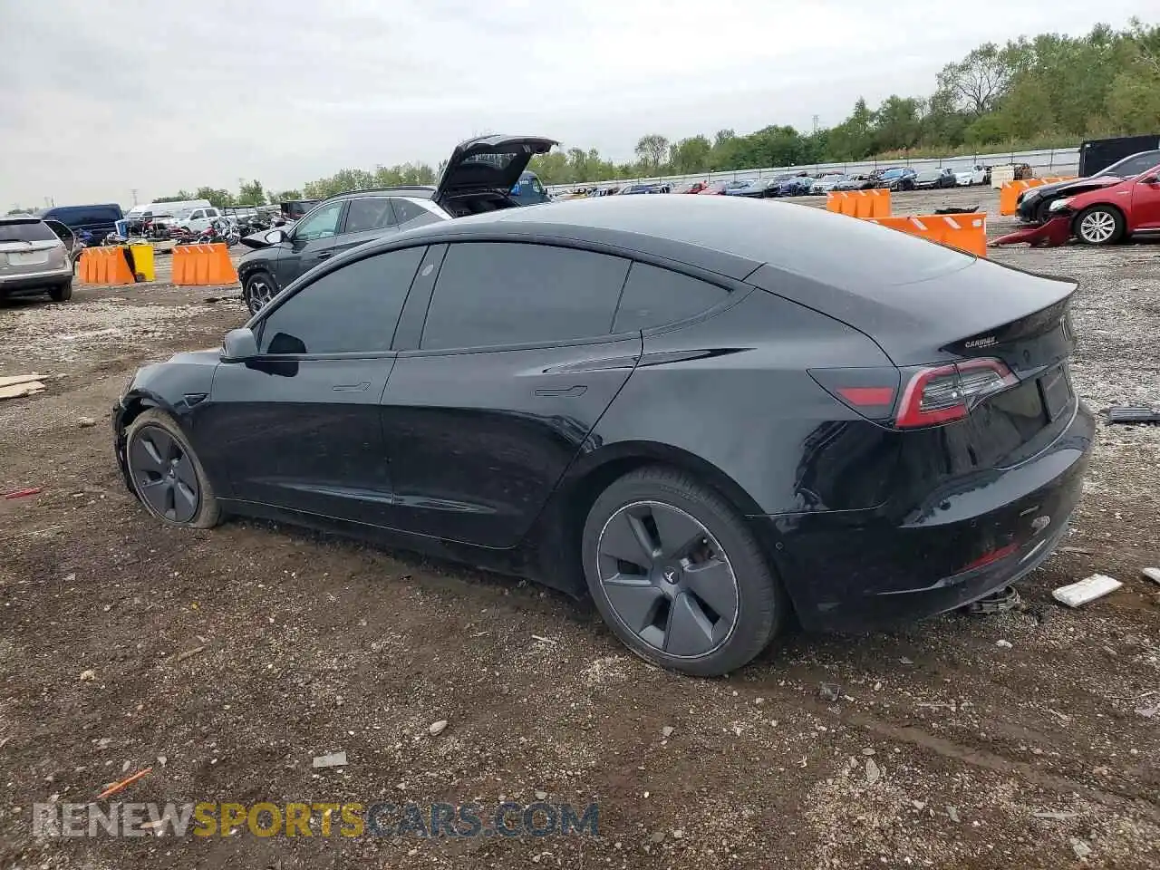2 fotografías del automóvil dañado 5YJ3E1EB9NF117096 TESLA MODEL 3 2022
