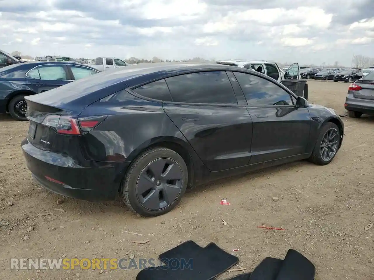 3 Photograph of a damaged car 5YJ3E1EB9NF134819 TESLA MODEL 3 2022