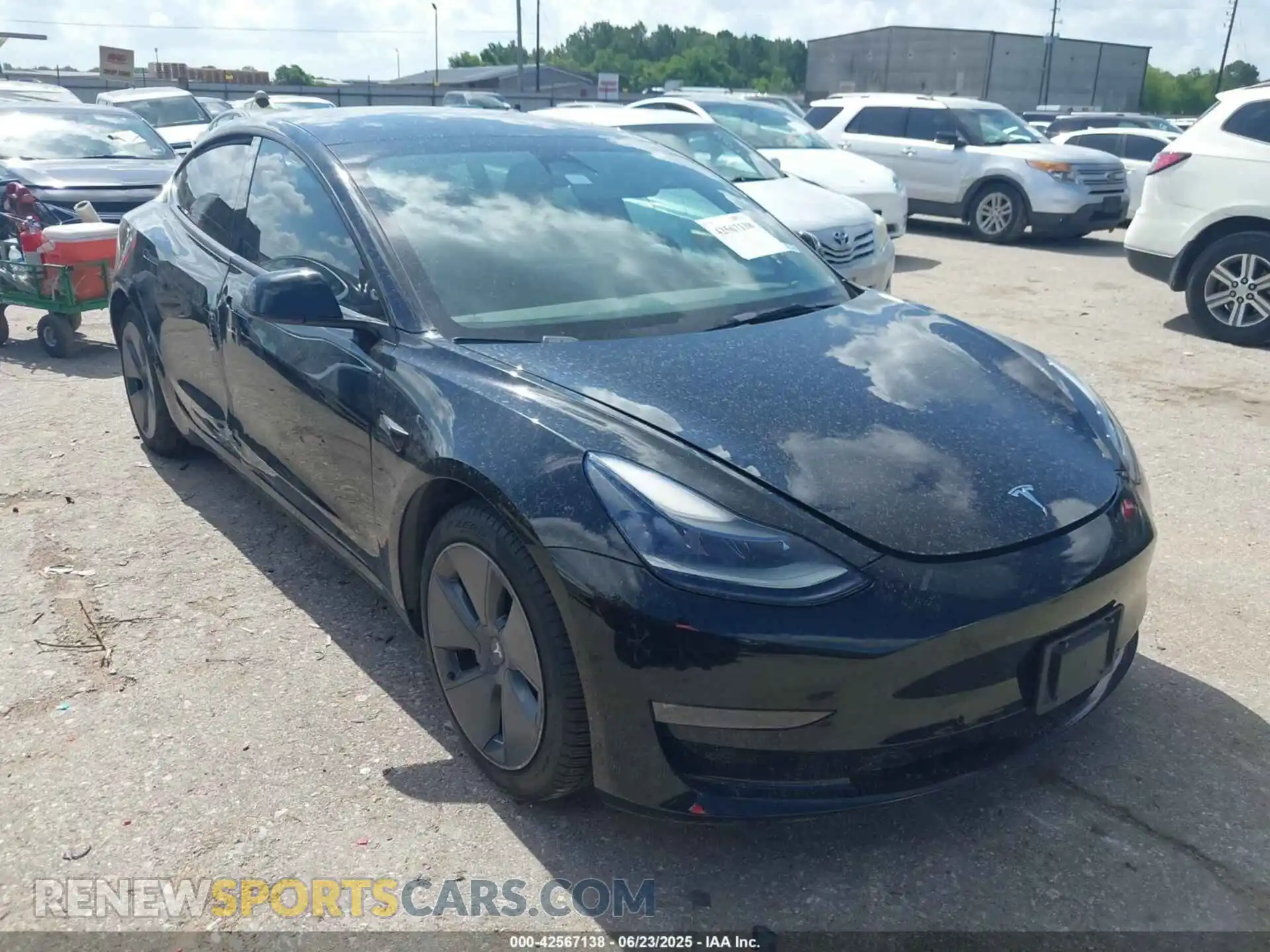 1 Photograph of a damaged car 5YJ3E1EB9NF183003 TESLA MODEL 3 2022