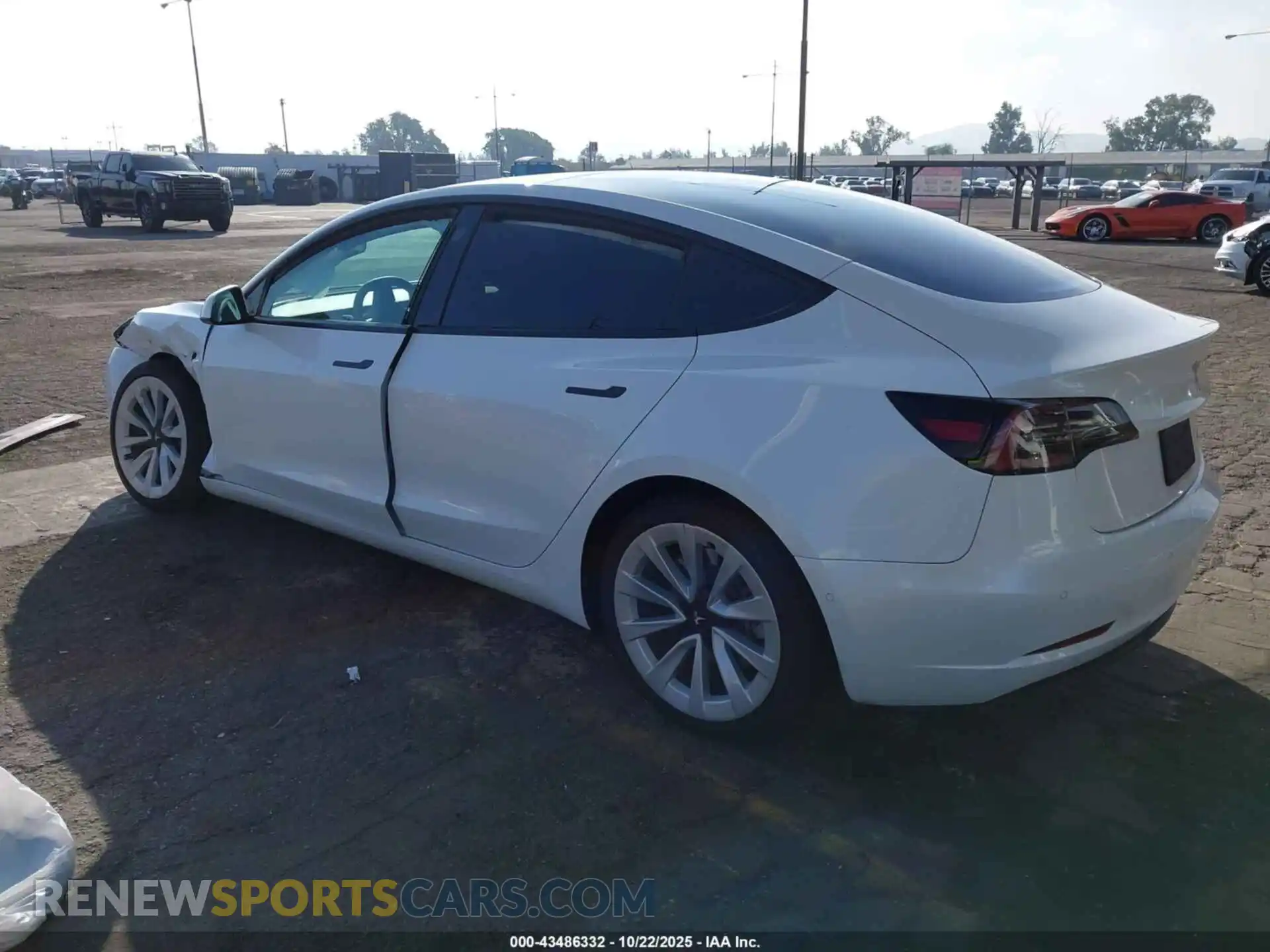 3 Фотография поврежденного автомобиля 5YJ3E1EB9NF183244 TESLA MODEL 3 2022