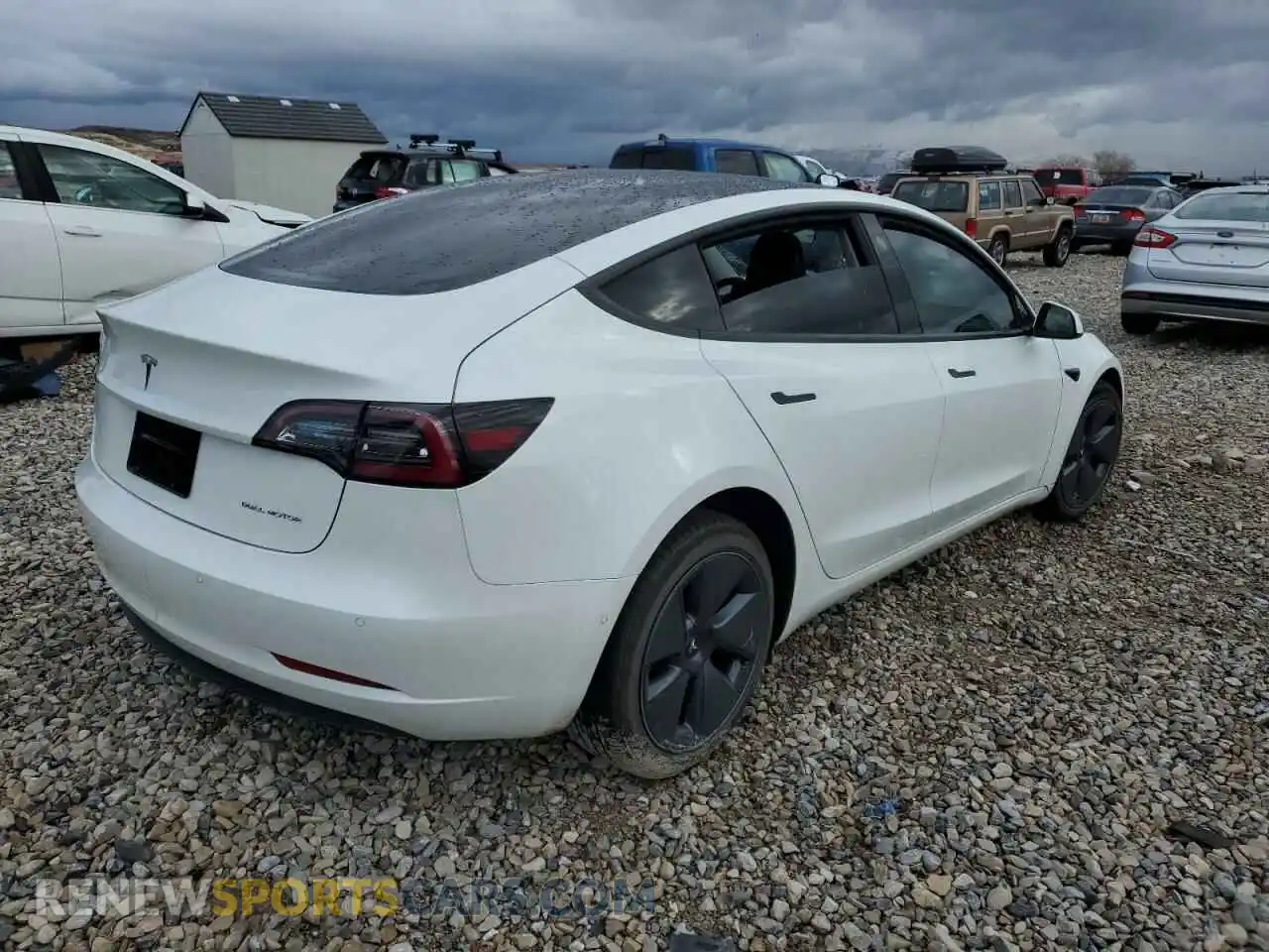 3 Photograph of a damaged car 5YJ3E1EB9NF207087 TESLA MODEL 3 2022