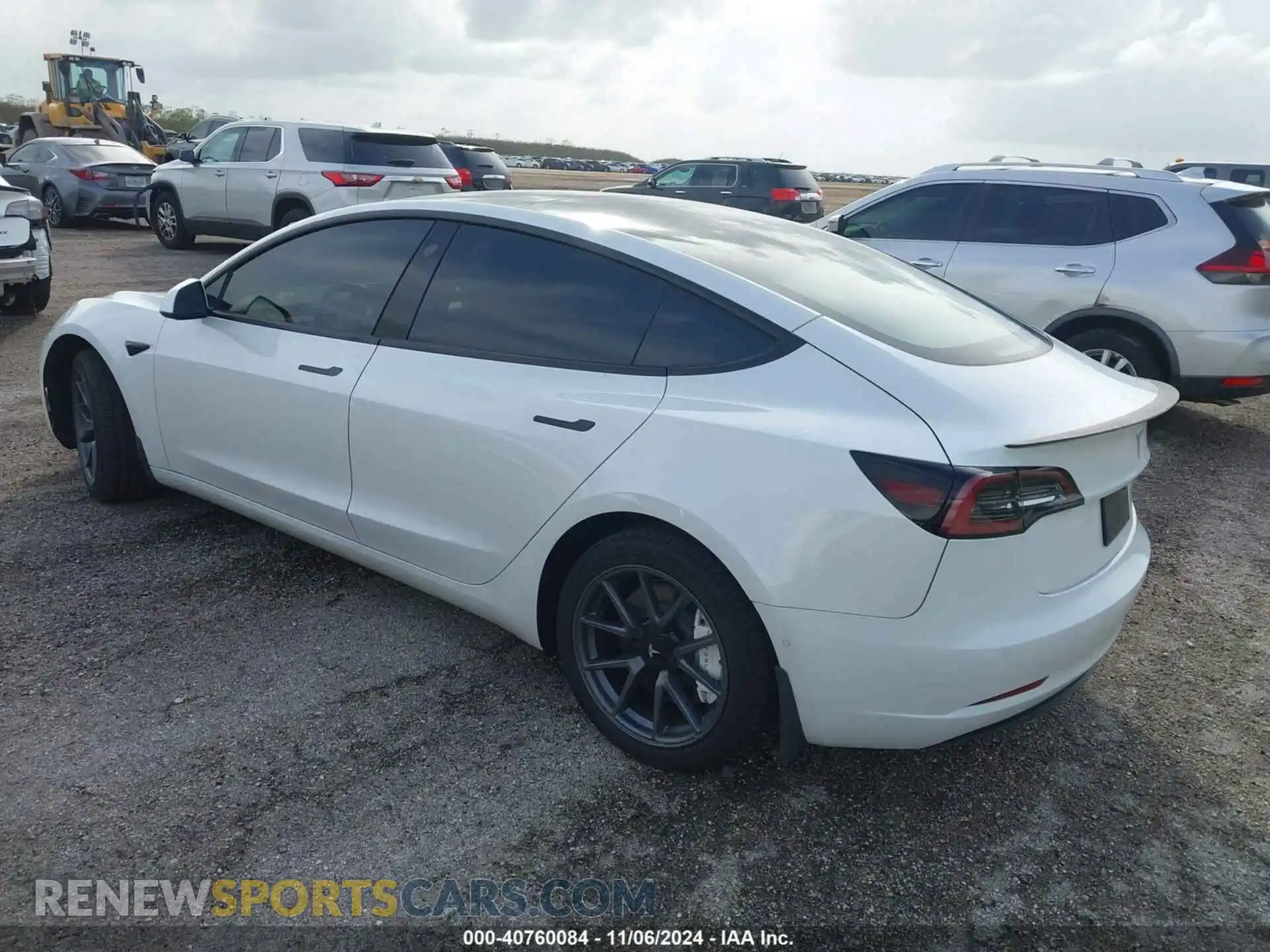 3 Photograph of a damaged car 5YJ3E1EB9NF310011 TESLA MODEL 3 2022