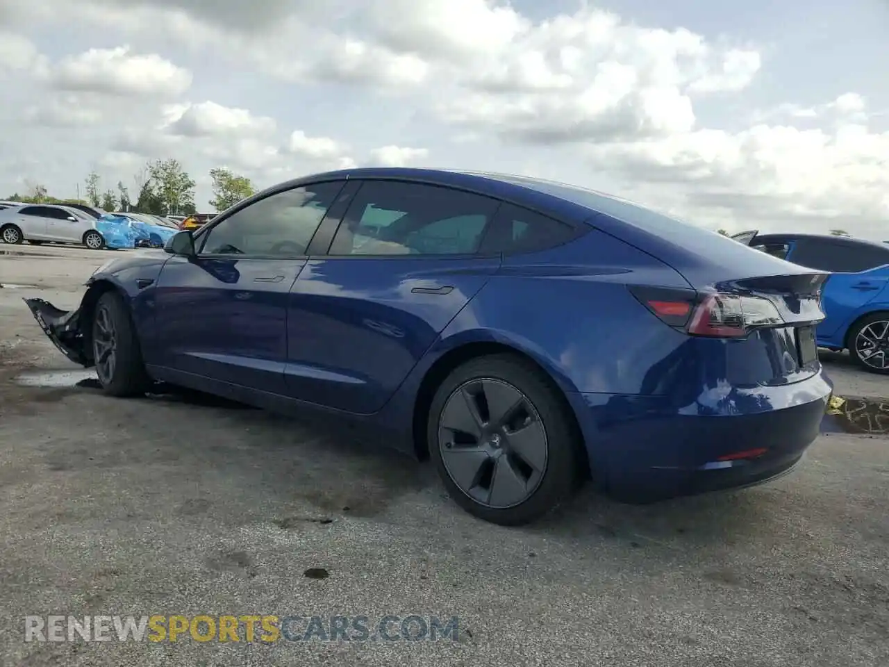 2 Photograph of a damaged car 5YJ3E1EBXNF105118 TESLA MODEL 3 2022