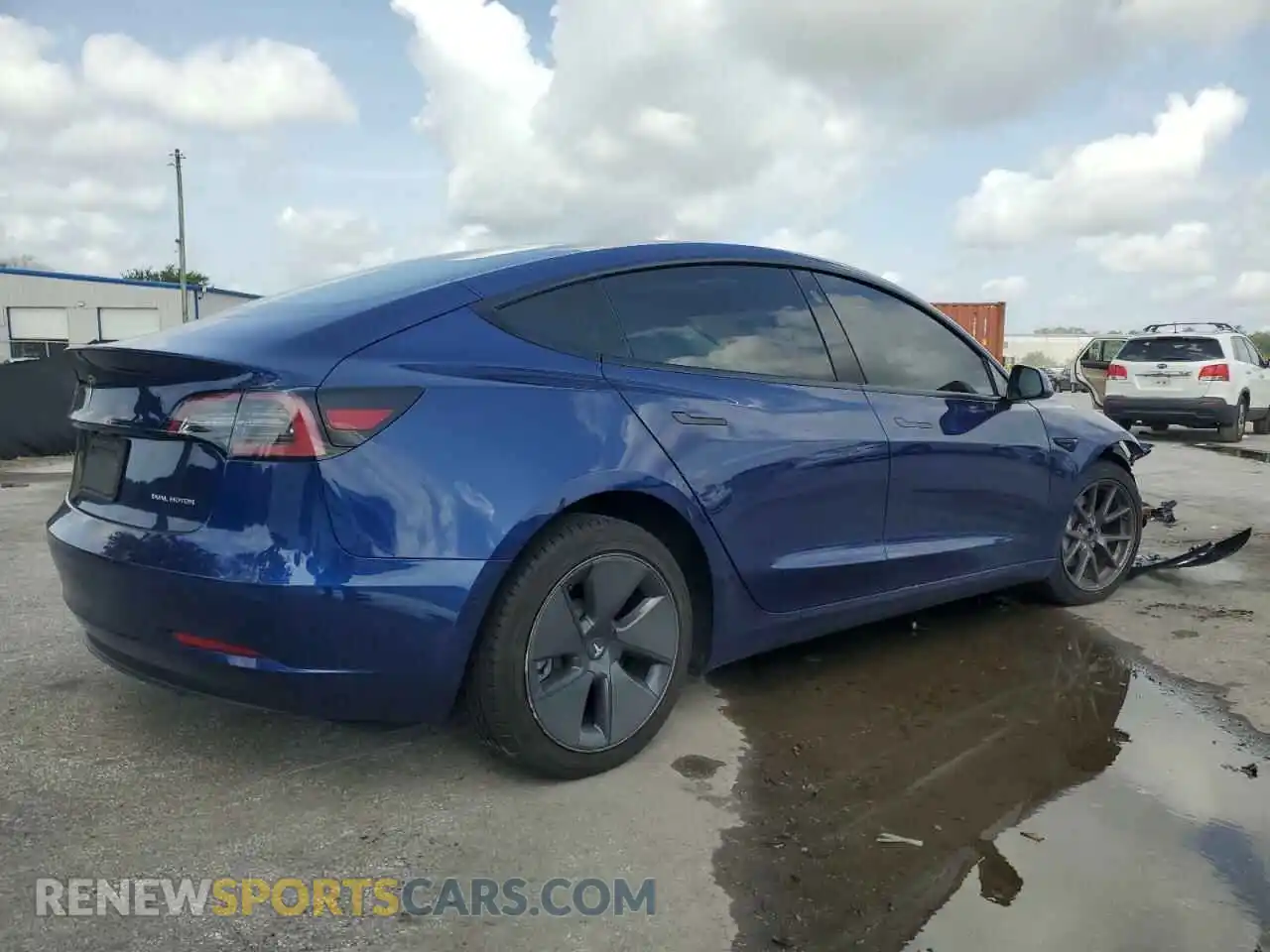 3 Photograph of a damaged car 5YJ3E1EBXNF105118 TESLA MODEL 3 2022