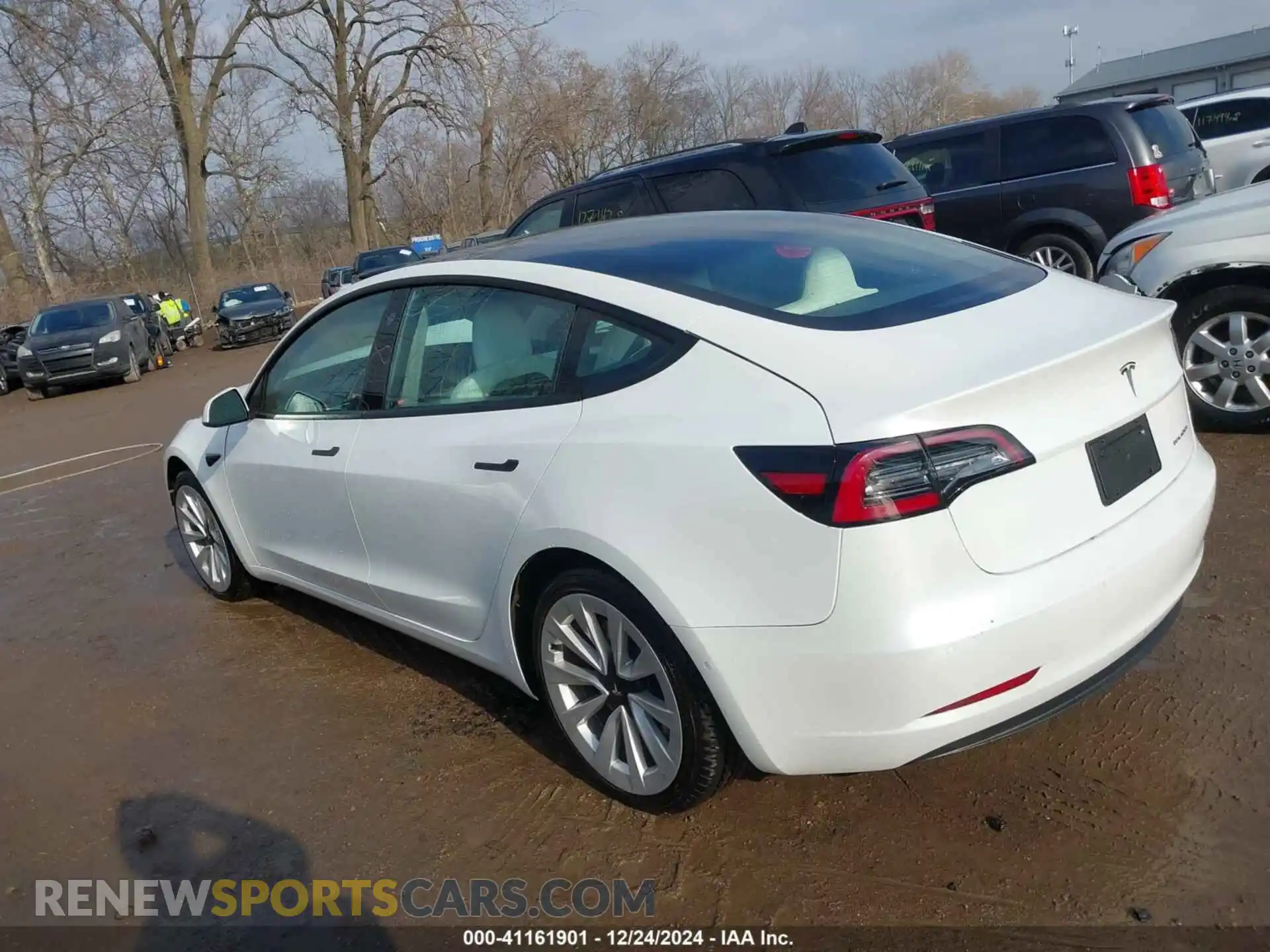 3 Photograph of a damaged car 5YJ3E1EBXNF114966 TESLA MODEL 3 2022