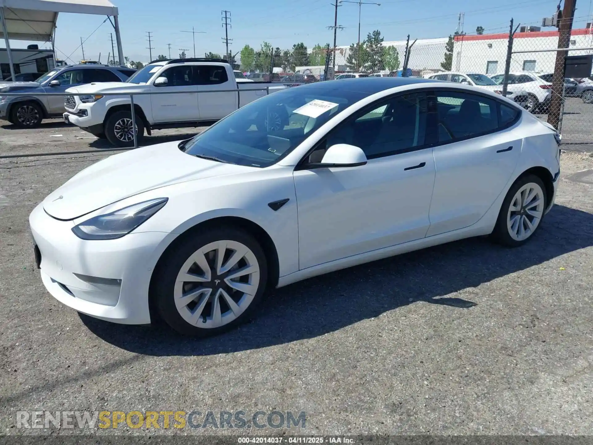2 Photograph of a damaged car 5YJ3E1EBXNF173967 TESLA MODEL 3 2022
