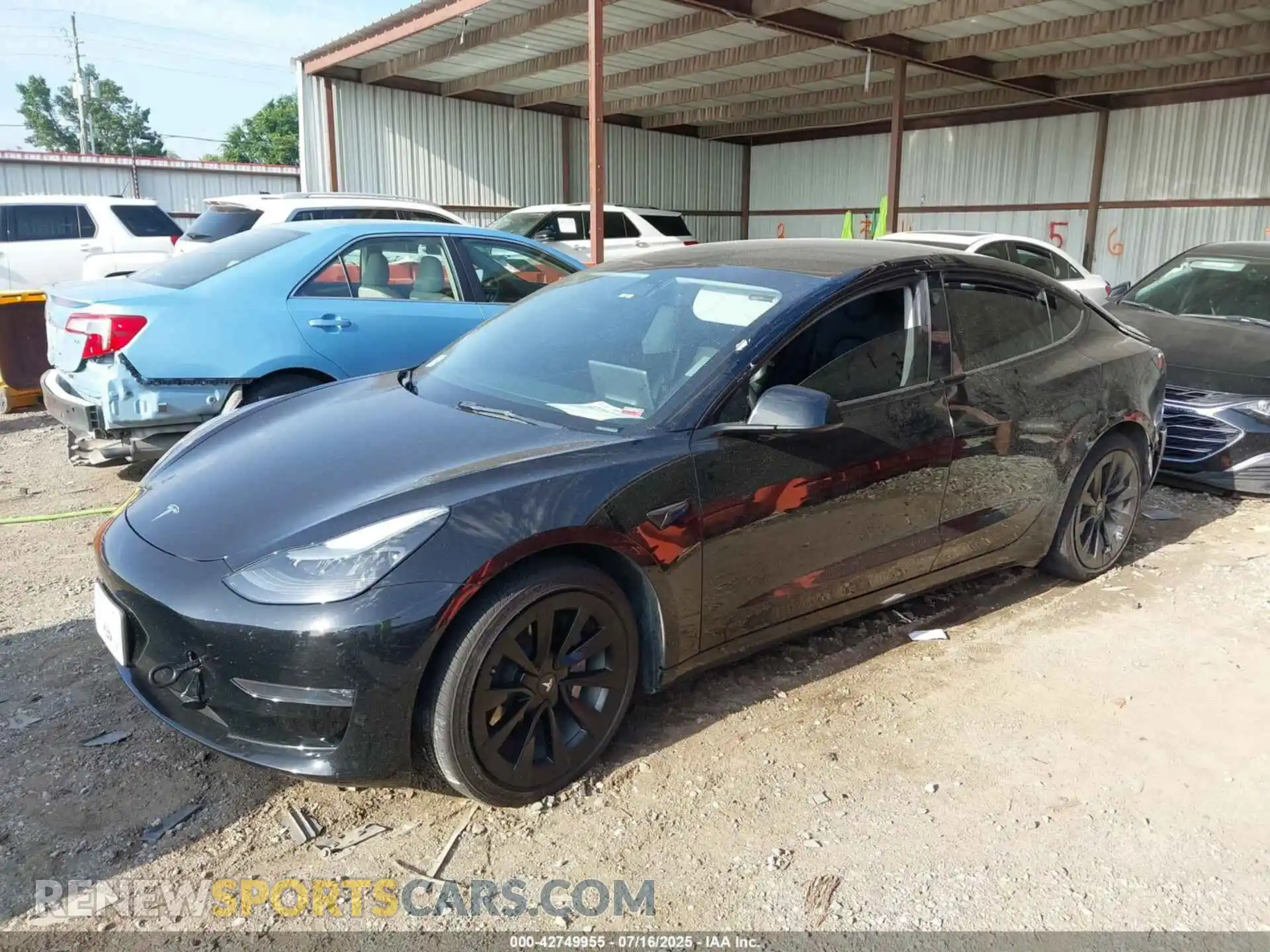 2 Photograph of a damaged car 5YJ3E1EBXNF186976 TESLA MODEL 3 2022