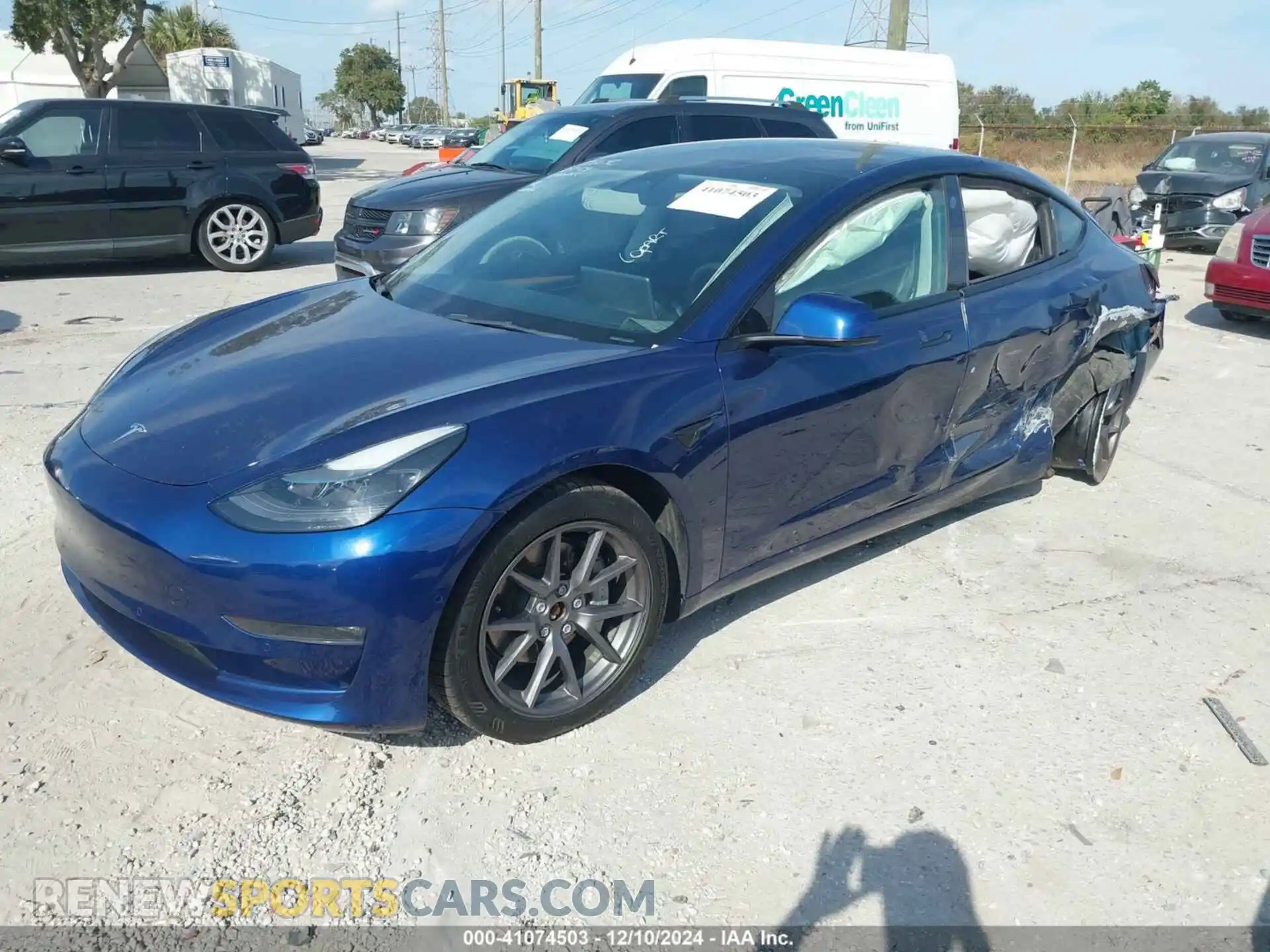 2 Photograph of a damaged car 5YJ3E1EBXNF189683 TESLA MODEL 3 2022
