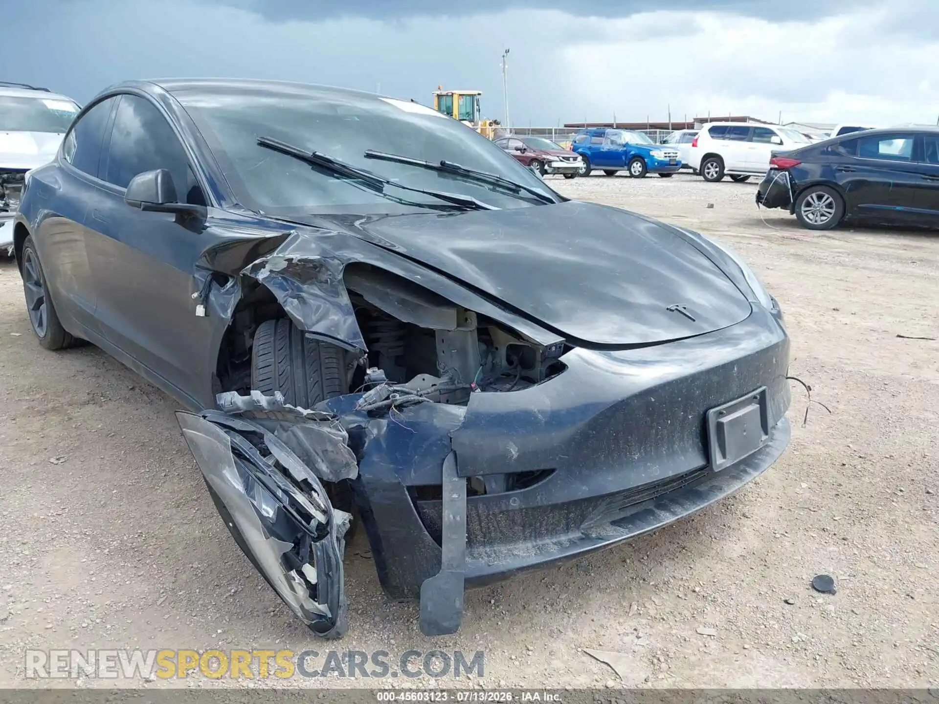 1 Photograph of a damaged car 5YJ3E1EBXNF192261 TESLA MODEL 3 2022