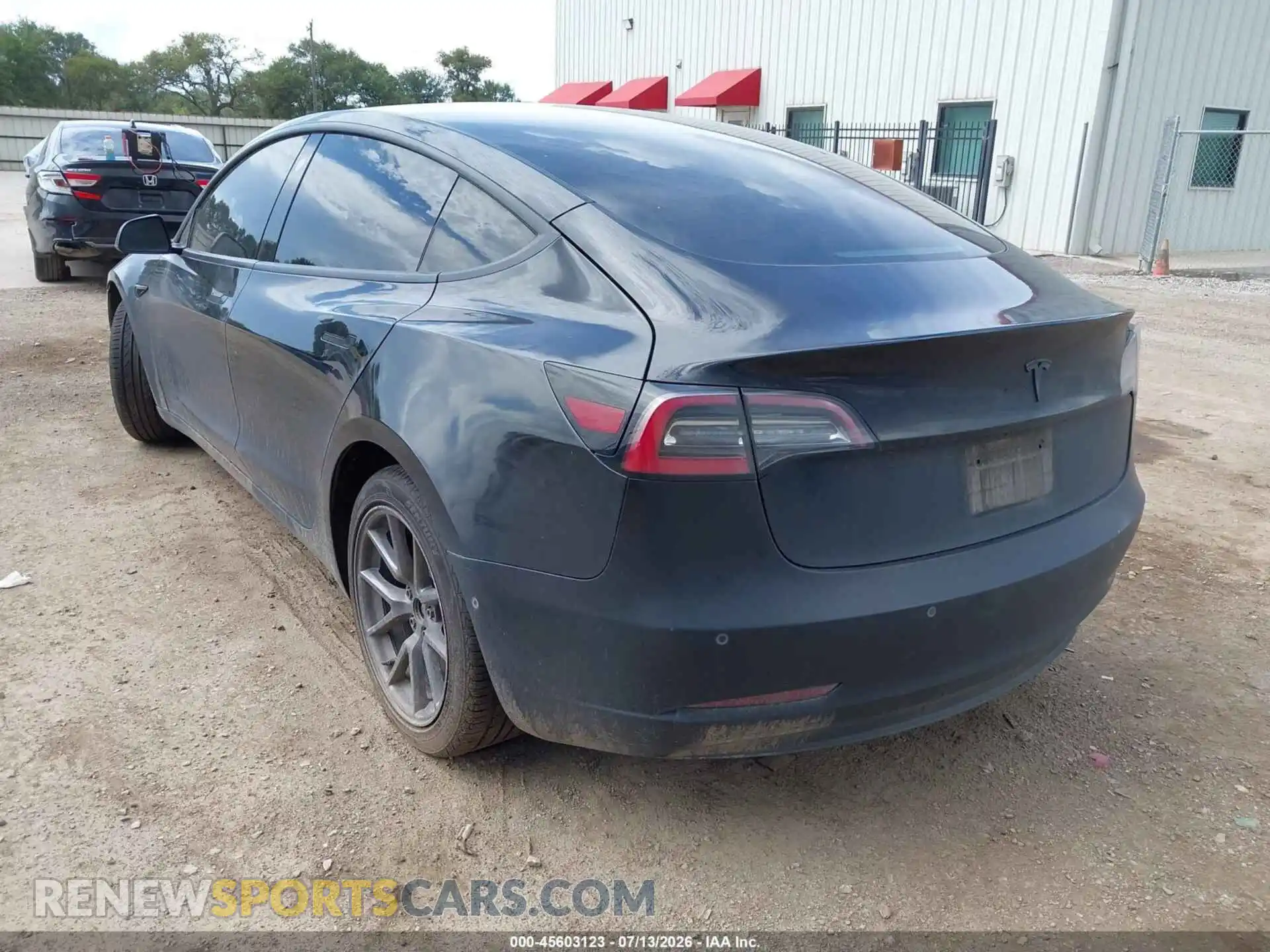 3 Photograph of a damaged car 5YJ3E1EBXNF192261 TESLA MODEL 3 2022