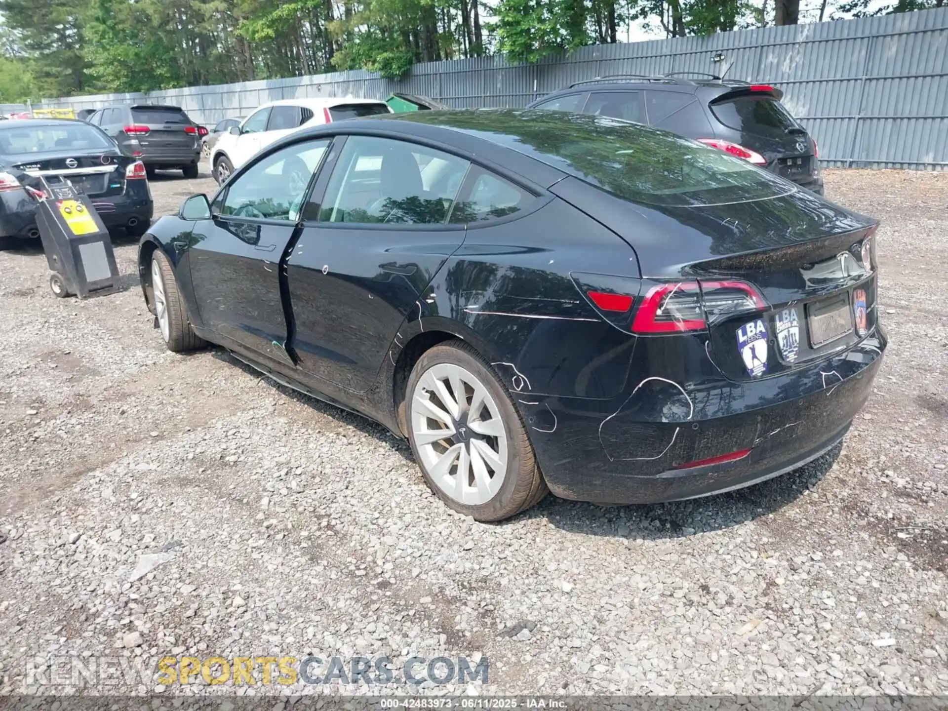 3 Photograph of a damaged car 5YJ3E1EBXNF200343 TESLA MODEL 3 2022