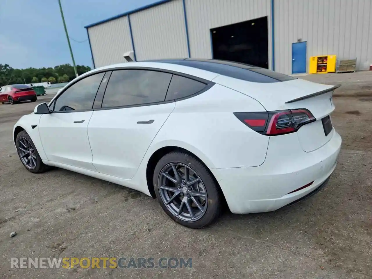 2 Photograph of a damaged car 5YJ3E1EBXNF239580 TESLA MODEL 3 2022